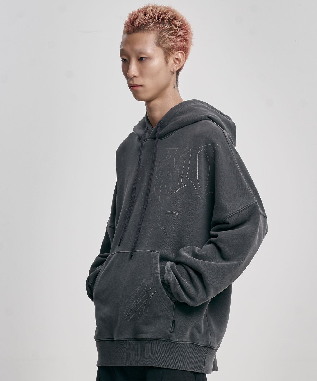 아조바이아조(AJOBYAJO) [PBA] SB VNJ Logo Washed Hoodie [CHARCOAL]