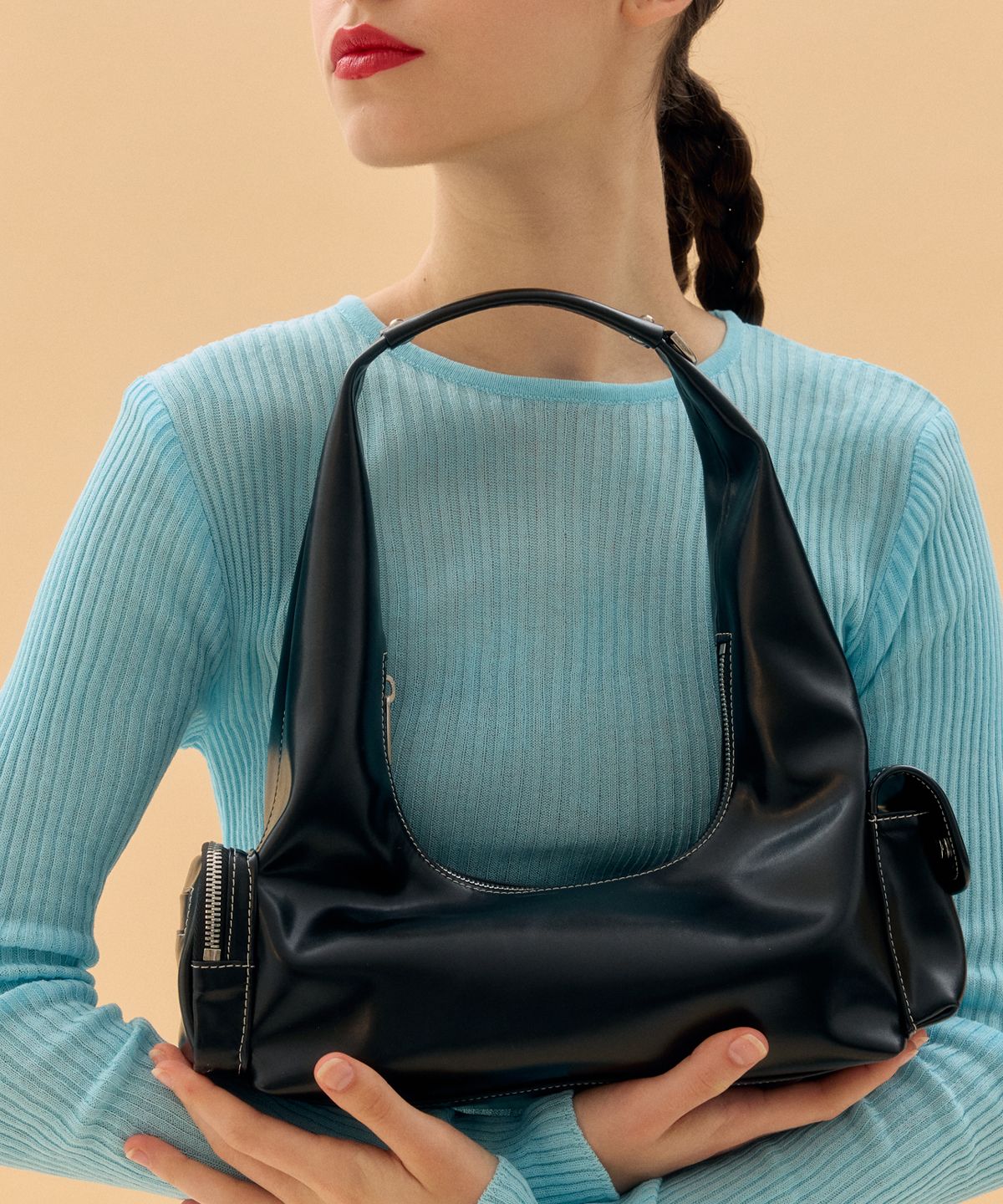 코이무이(KOIMOOI) Pocket Hobo Bag Small (Black)