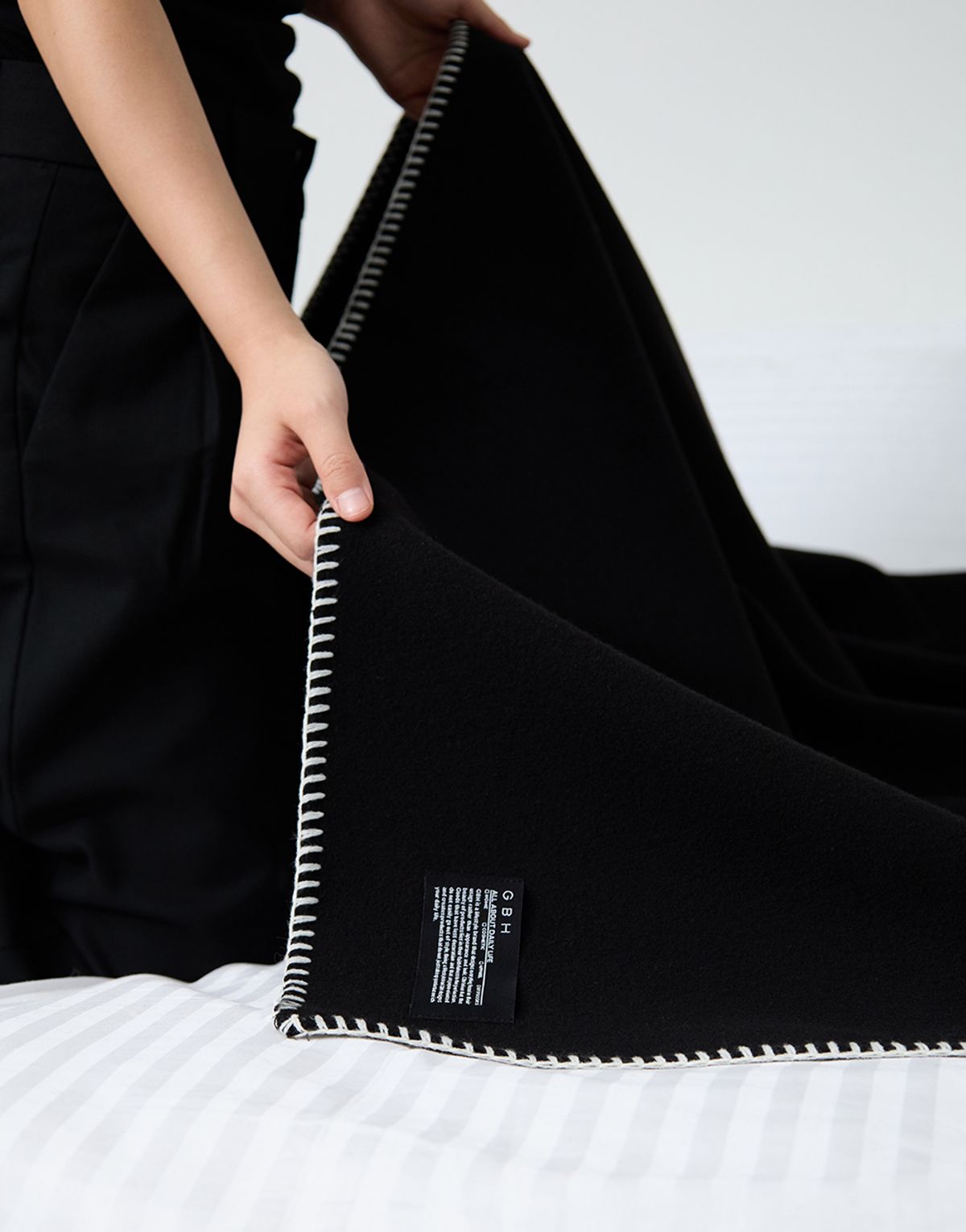 지비에이치 홈(GBH HOME) BLANKET BLACK 블랭킷 담요