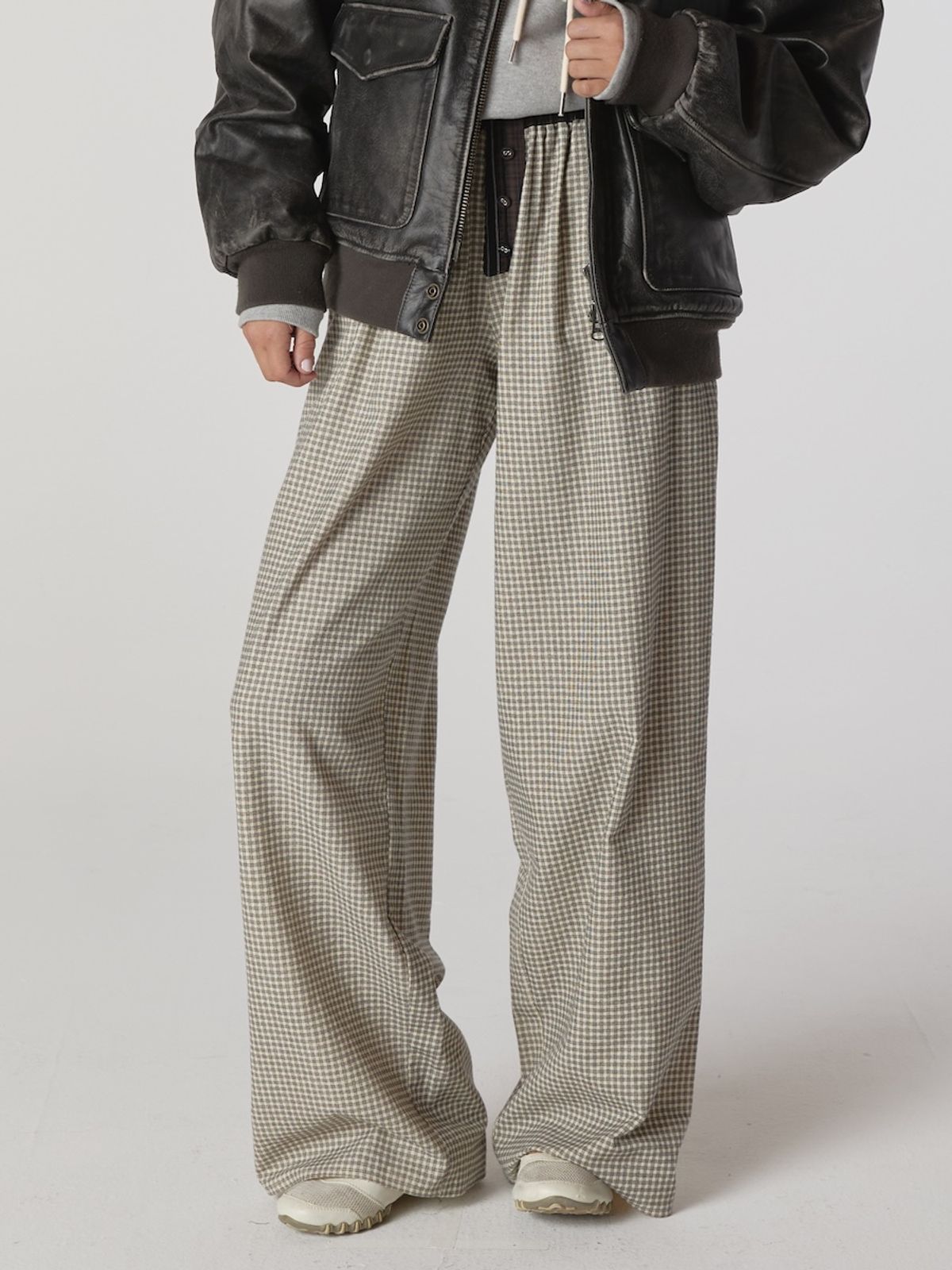 글로니(GLOWNY) HOMEBODY BUTTON PANTS (BROWN)