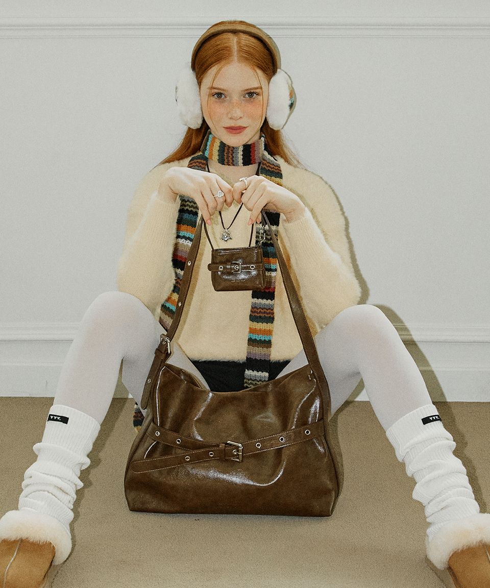 VVV ■ [SET] Buckle Hobo Shoulder Crossbody Bag MUSINSA | VVV [SET] Buckle Hobo Shoulder Crossbody Bag _ Brown