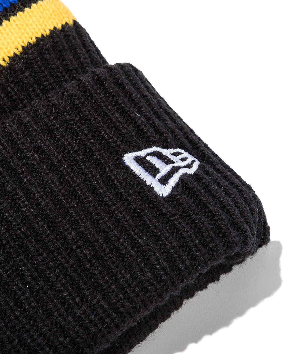 예스아이씨(YESEYESEE) YESEYESEE x Newera Y.E.S Jacquard Pompon Knit Beanie Black