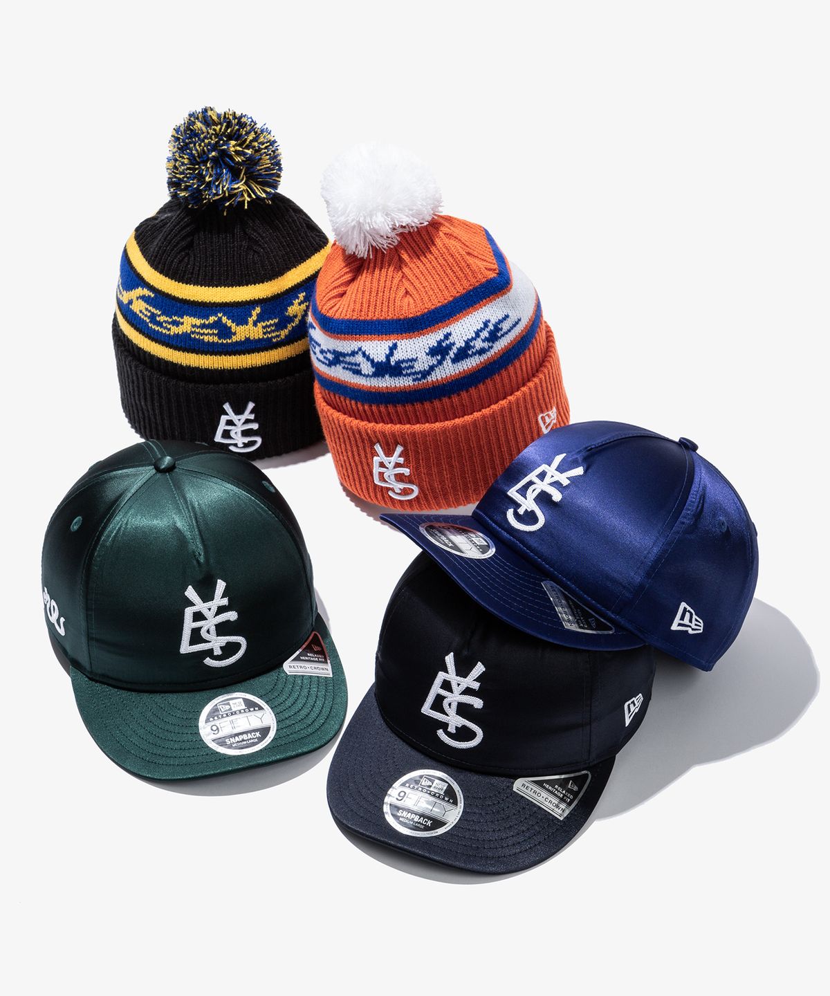예스아이씨(YESEYESEE) YESEYESEE x Newera Y.E.S Jacquard Pompon Knit Beanie Black