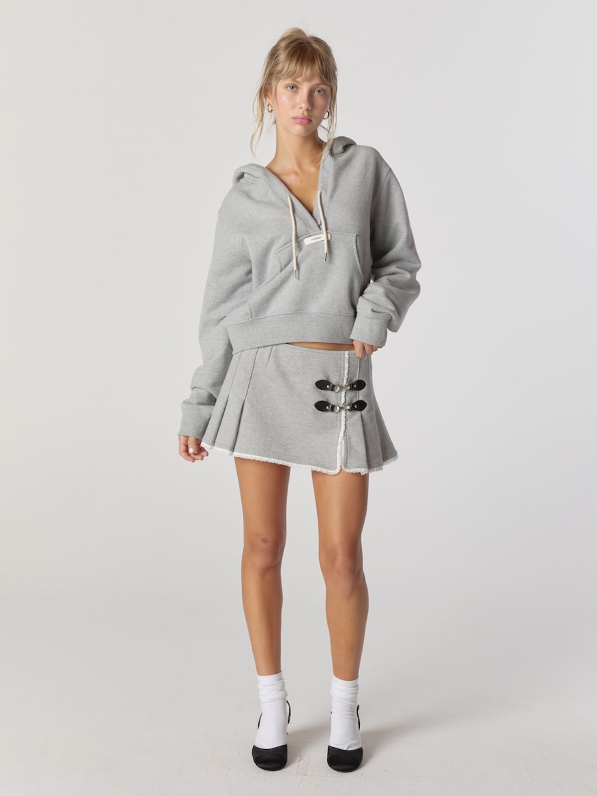 글로니(GLOWNY) CIAO BUCKLE MINI SKIRT (GRAY)