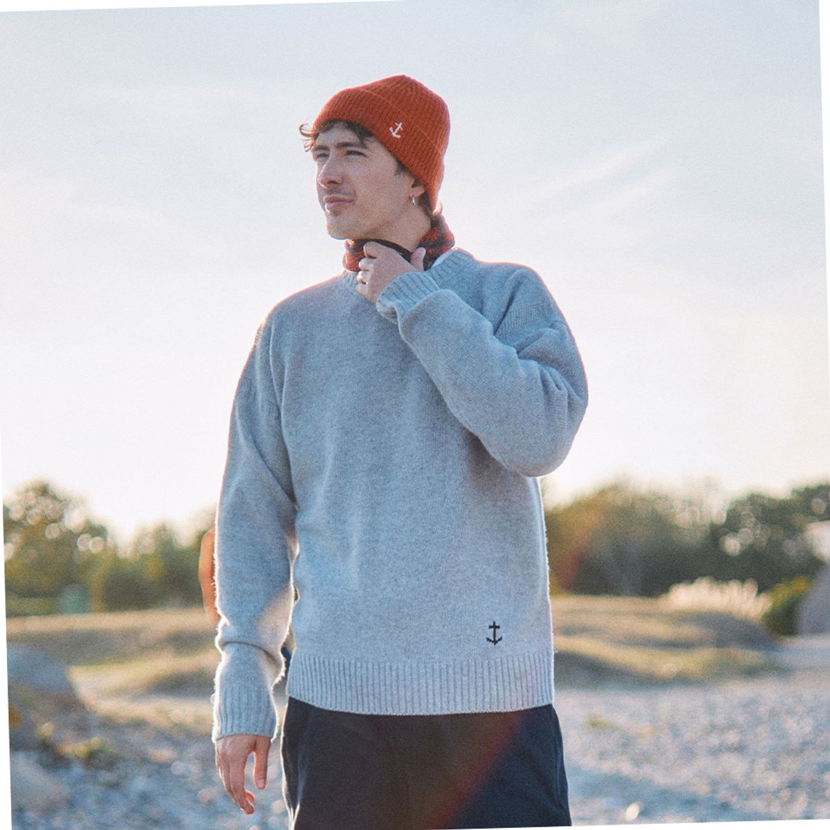 건지 울른스(Guernsey Woollens) 슈퍼파인 메리노울 크루넥 건지 스웨터 컬렉션