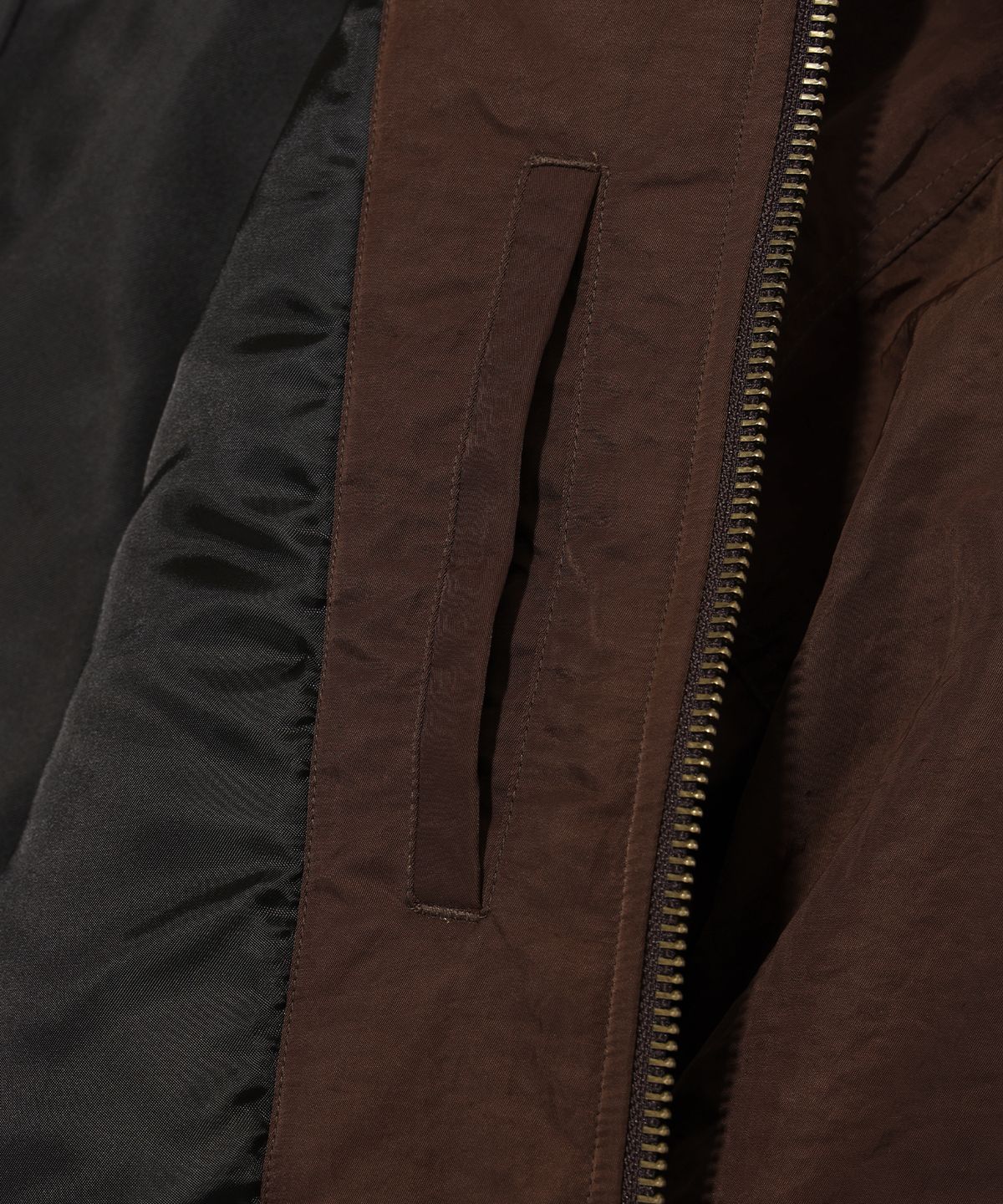 이에이(IEY) MAC MULTI BOMBER JACKET Brown