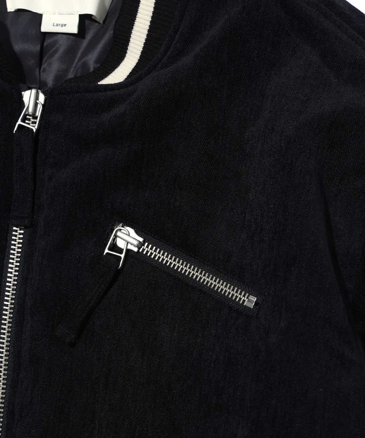이에이(IEY) VELVET ZIP BOMBER JACKET Black