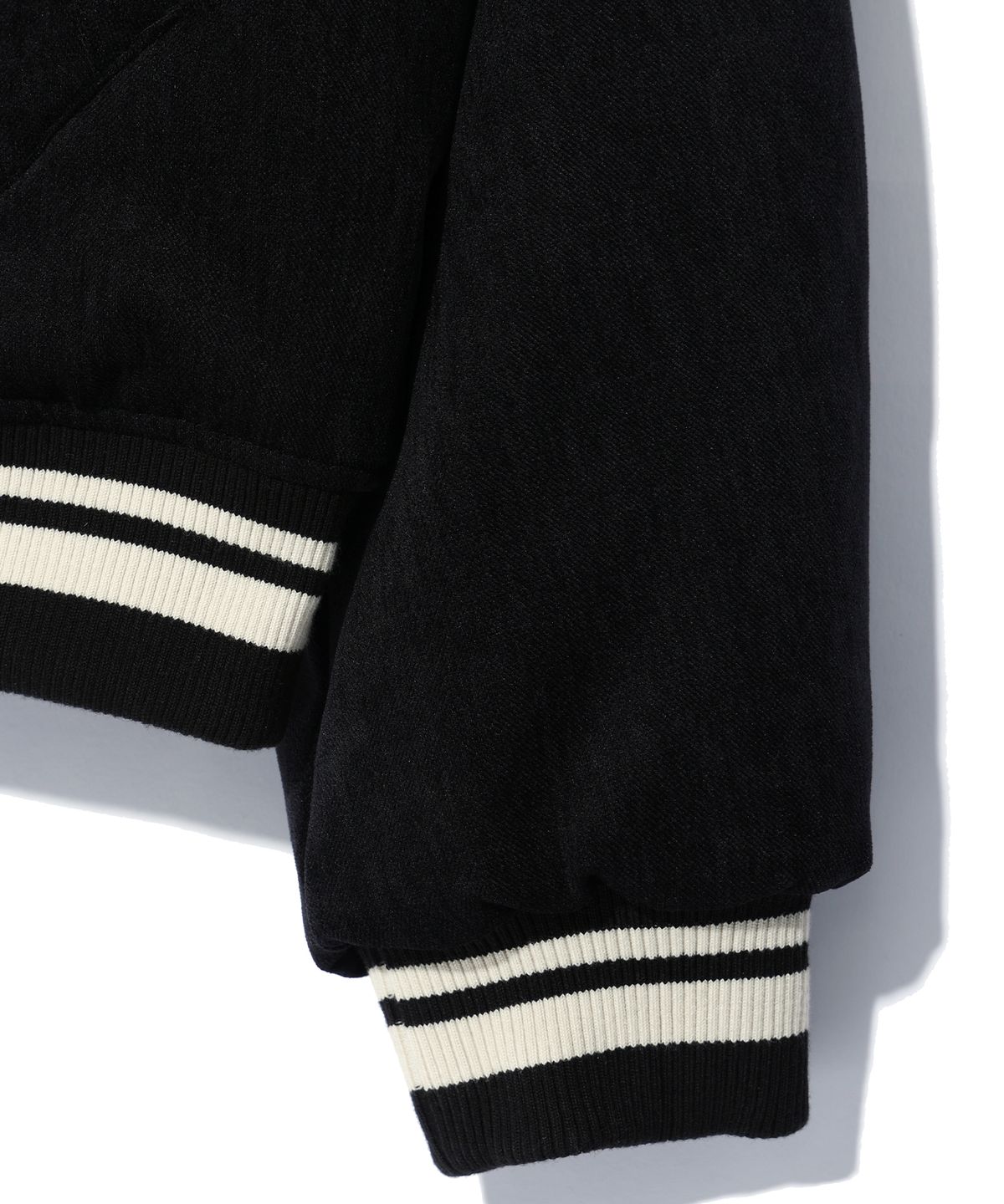 이에이(IEY) VELVET ZIP BOMBER JACKET Black
