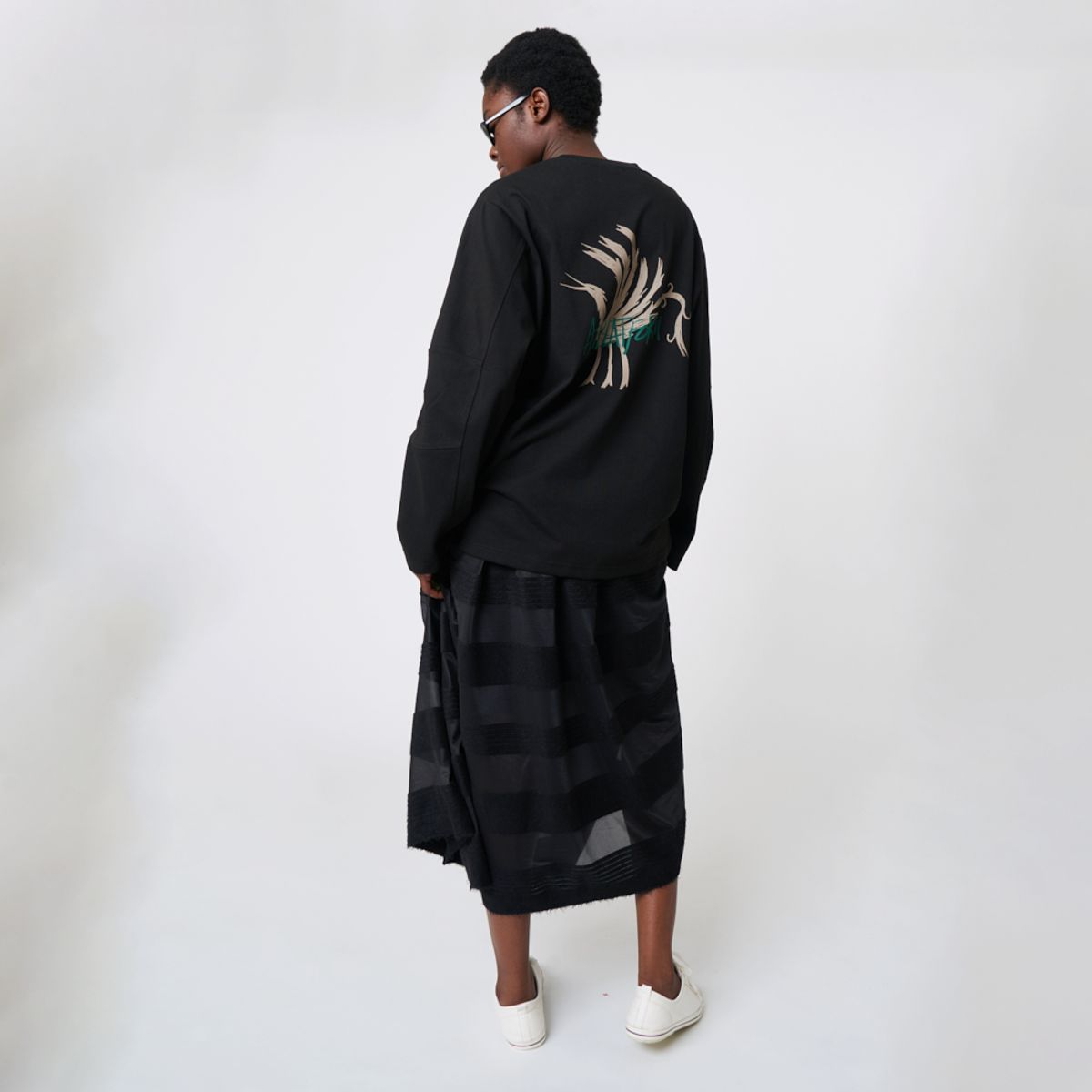 애스플래폼(ATHPLATFORM) AU42TL03커브 슬리브 프린트 탑_블랙