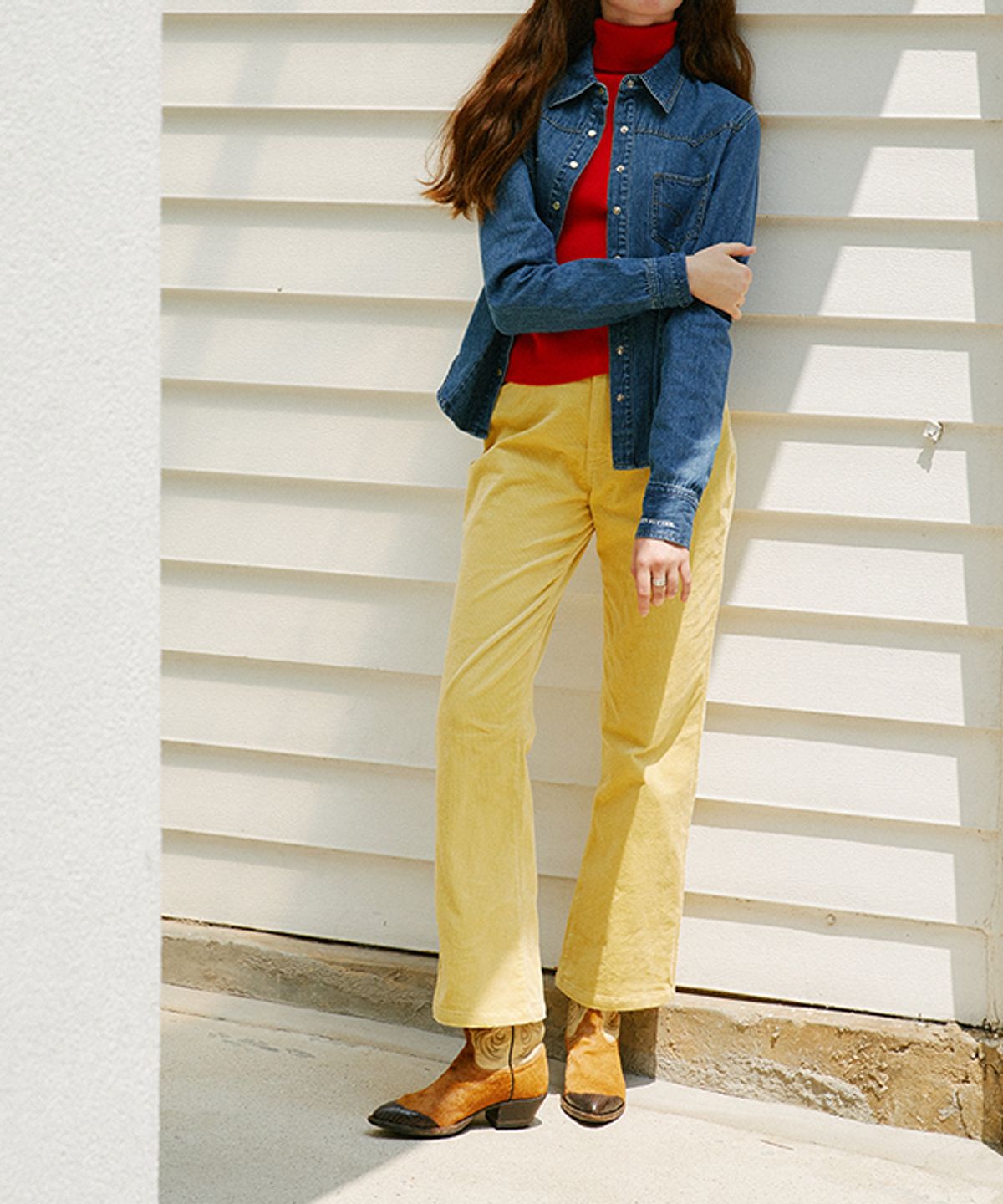 그린버터(GREENBUTTER) Corduroy Semi Boot-Cut Pants (Mustard)