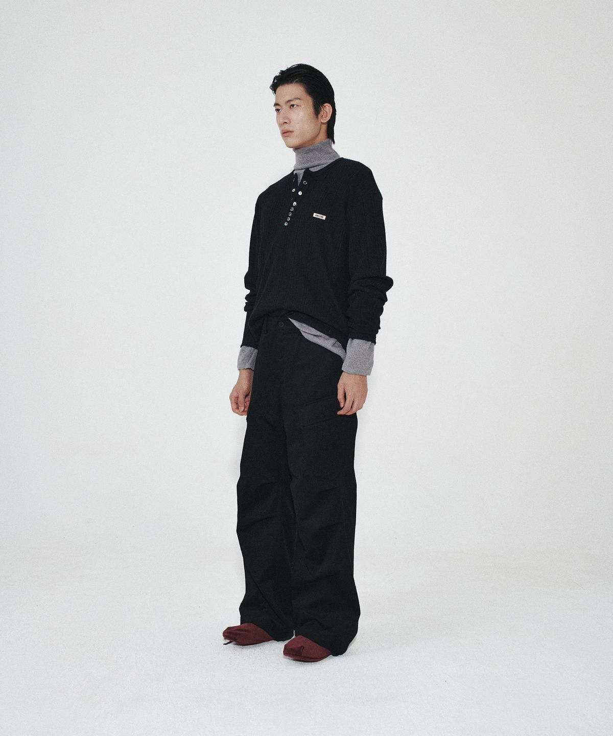 호이테(HEUTE) DIAGONAL CARGO PANTS (BLACK)