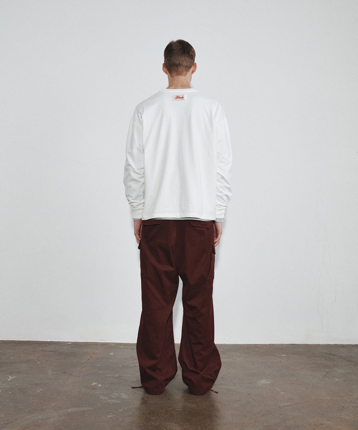호이테(HEUTE) DIAGONAL CARGO PANTS (DRY ROSE RED)