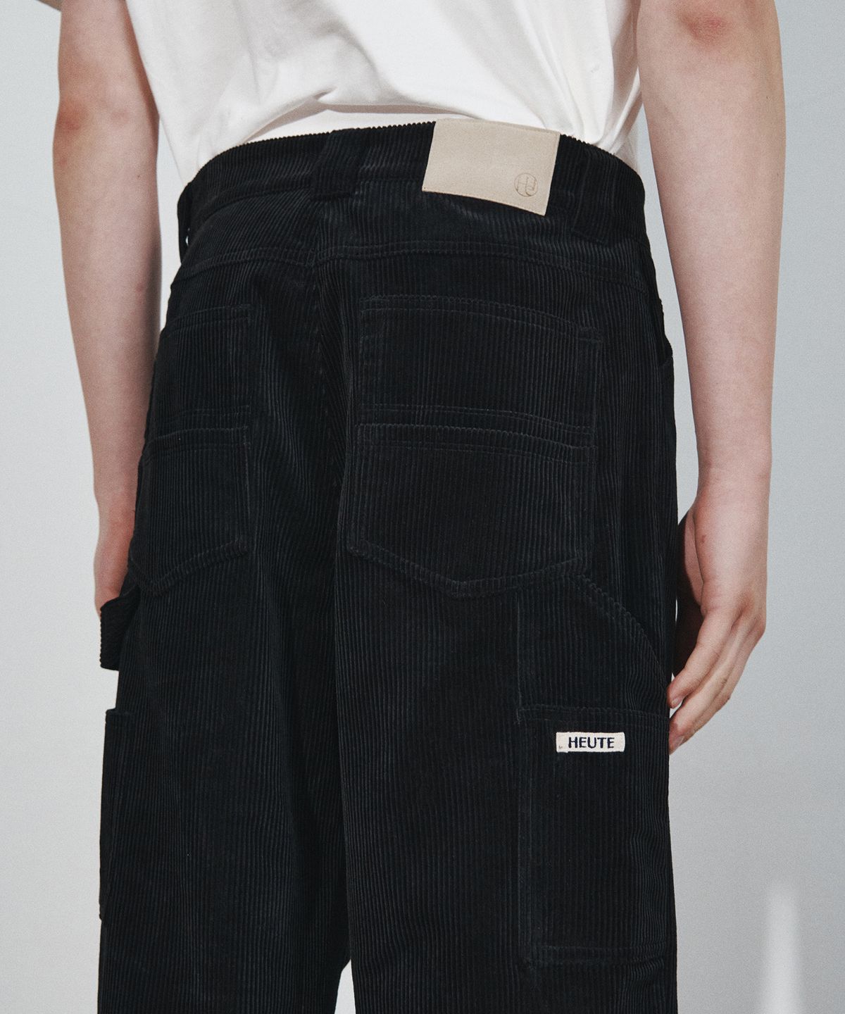 호이테(HEUTE) RISE CORDUROY WORK PANTS (BLACK)