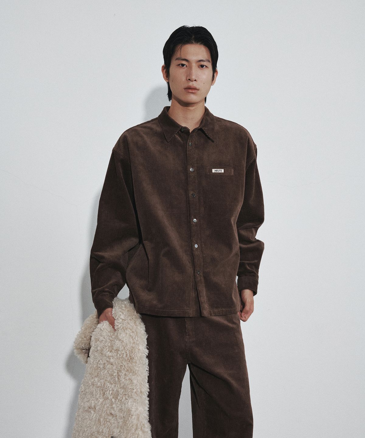 호이테(HEUTE) RISE CORDUROY WORK PANTS (BROWN)