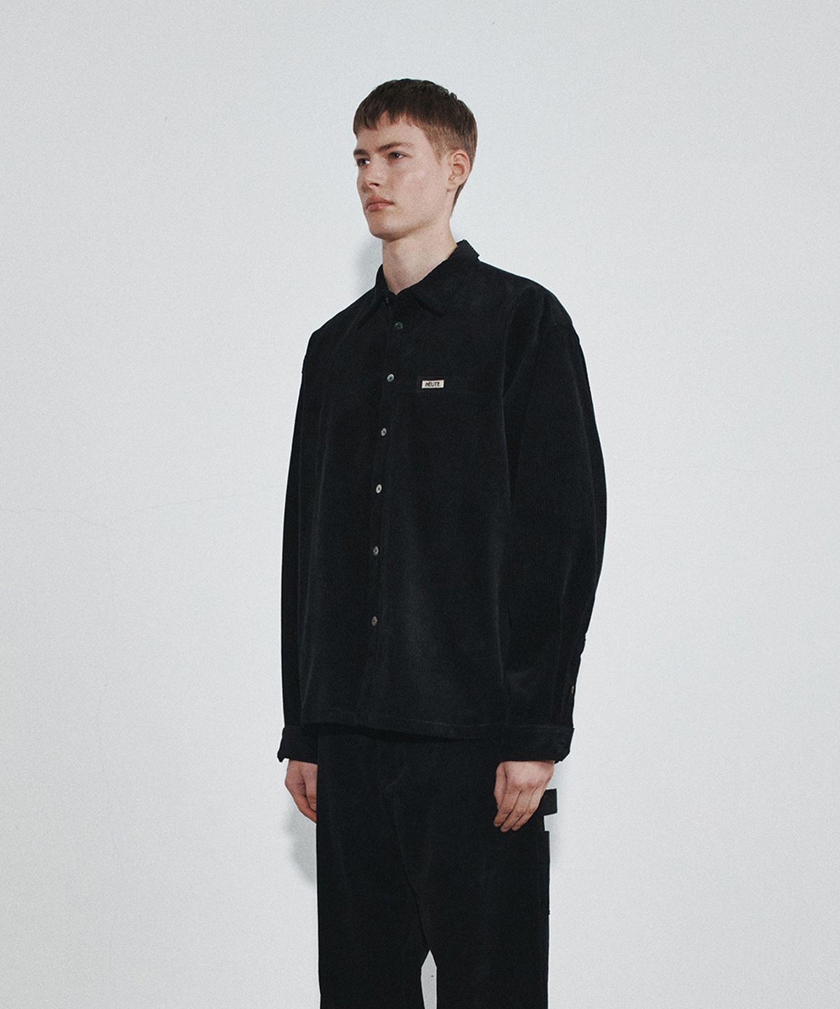 호이테(HEUTE) RISE CORDUROY SHIRTS JACKET (BLACK)