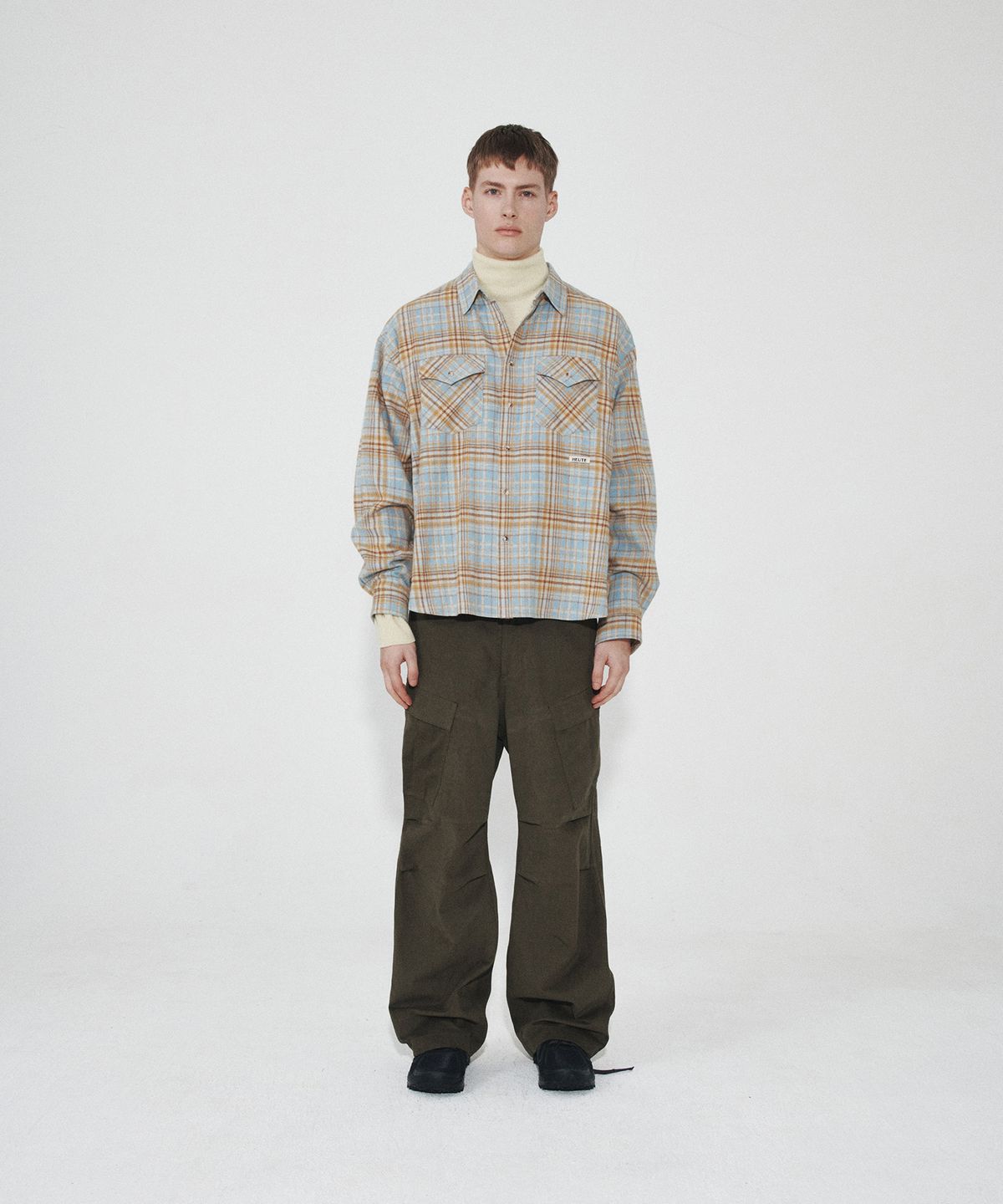 호이테(HEUTE) HARRISON CHECK SHIRT (BLUE)