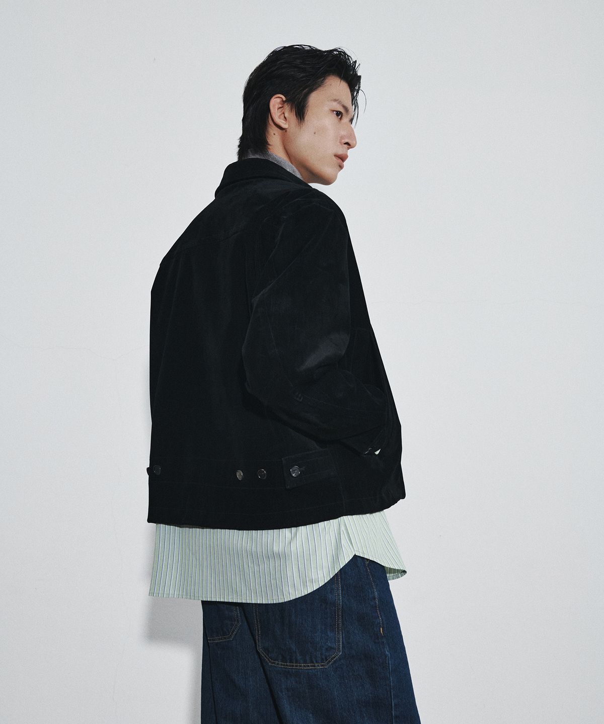 호이테(HEUTE) HET SQUARE VELVET SHORT JACKET (BLACK)