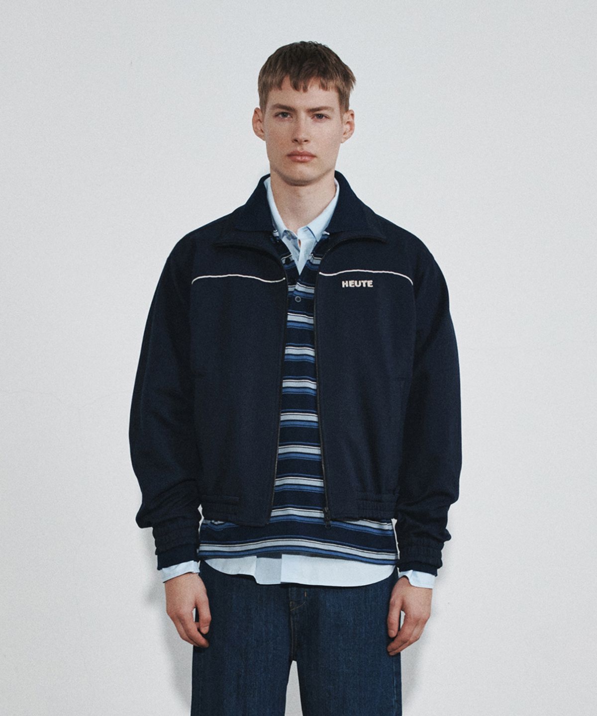호이테(HEUTE) OLIVER TRACK JACKET (NAVY)