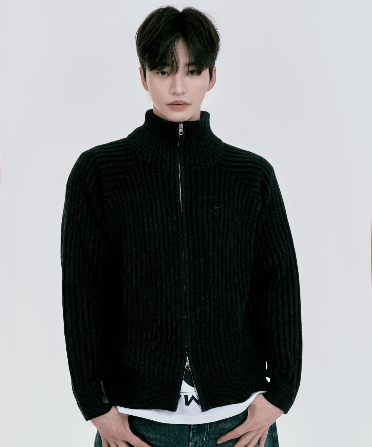 본챔스(BORN CHAMPS) TWO TONE KNIT ZIP-UP B23FT18BK