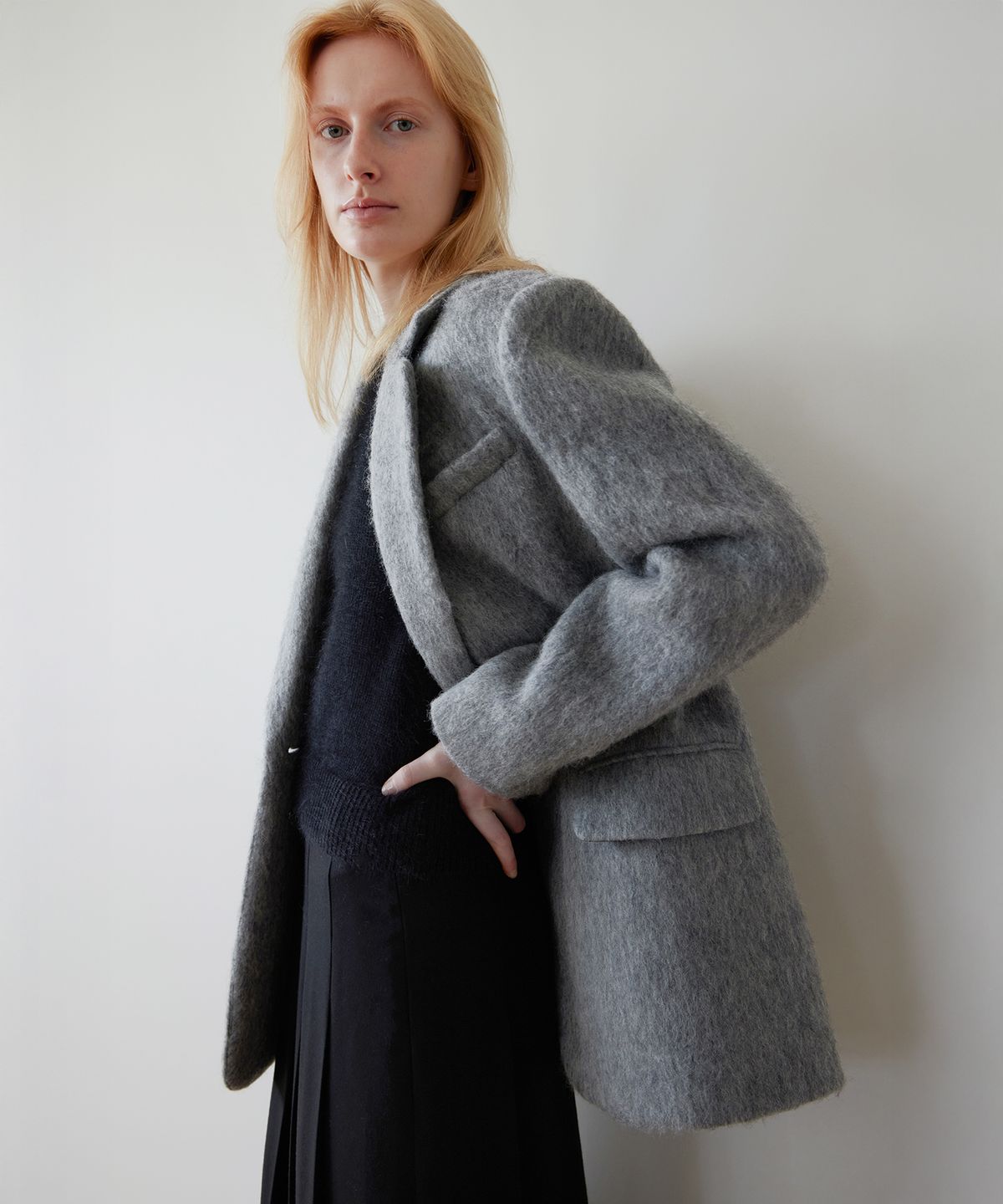 르바(LEVAR) Hairy Alpaca Blended Single Jacket - Charcoal