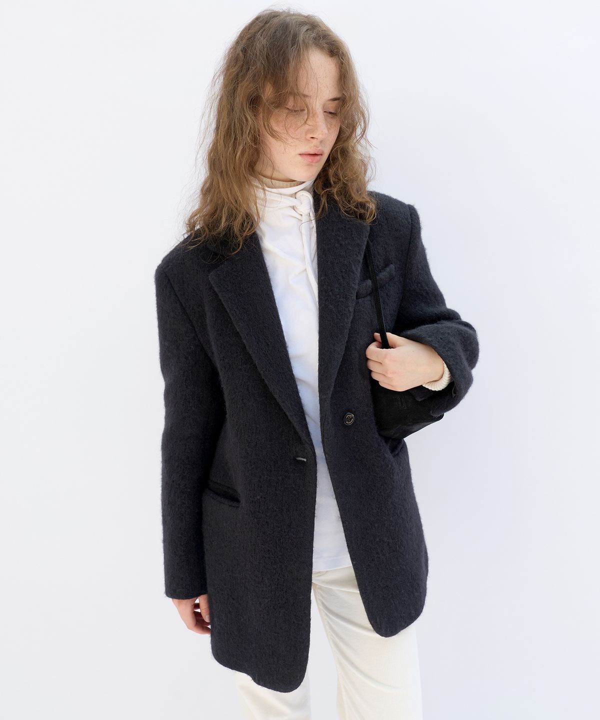 르바(LEVAR) Hairy Alpaca Blended Single Jacket - Black