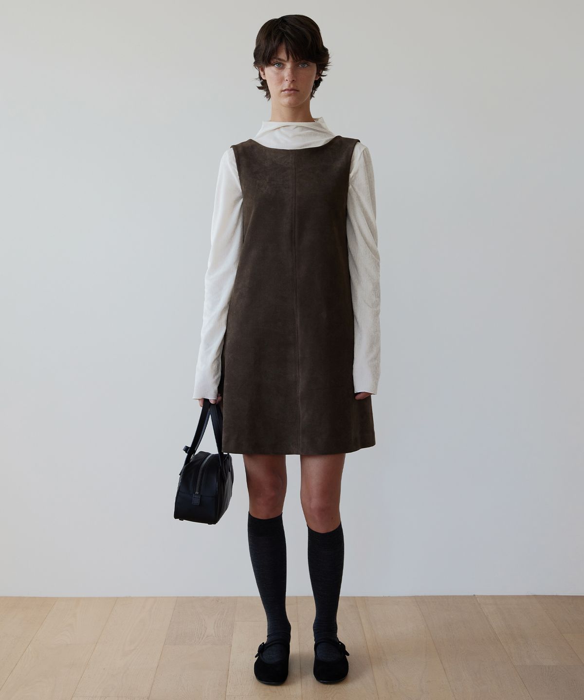 르바(LEVAR) Suede Stitch Mini Dress - Mocha Brown