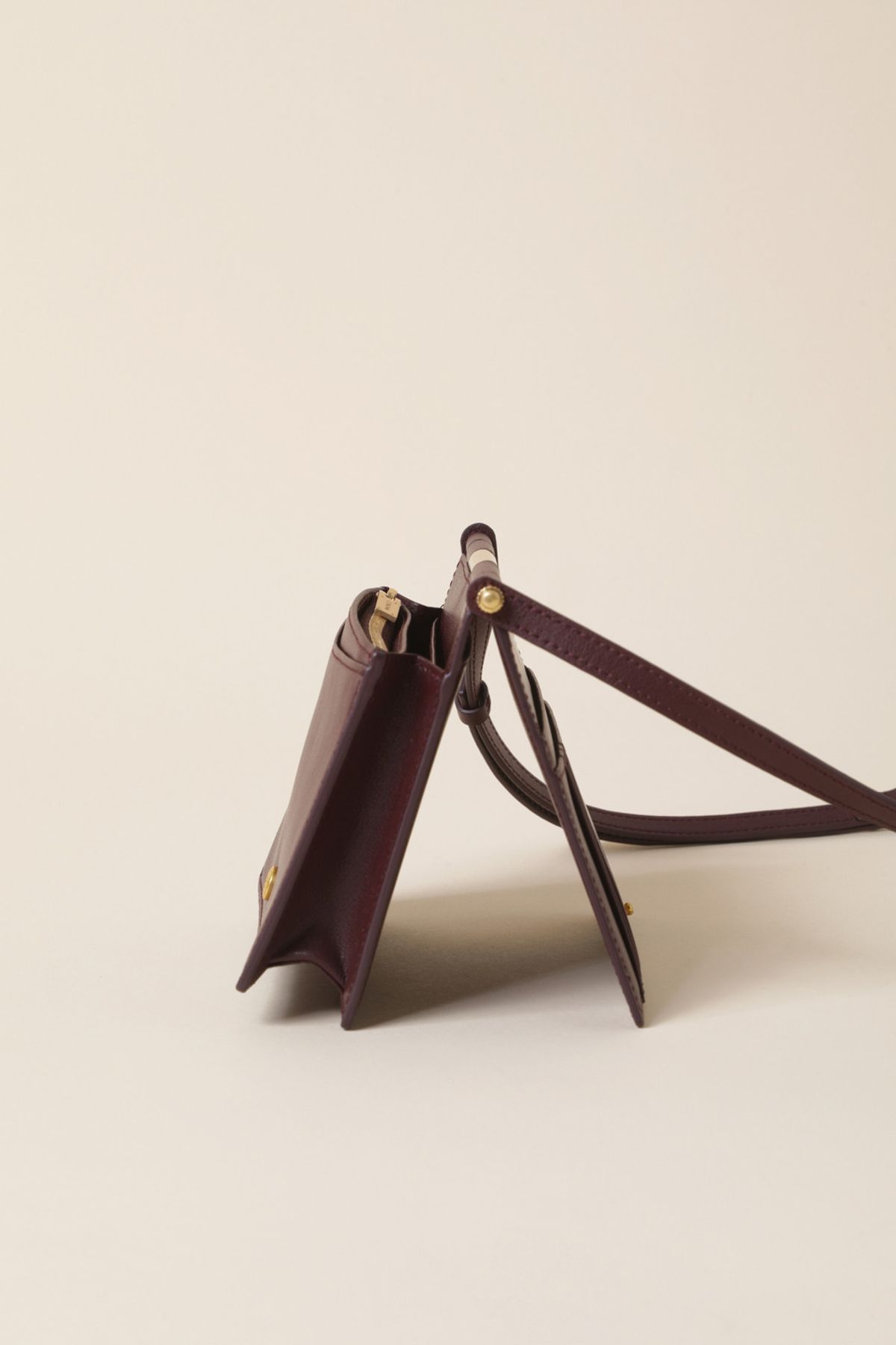 쿠론(COURONNE) Mael Passport Wallet (Wine)_RCWGX24643WIX