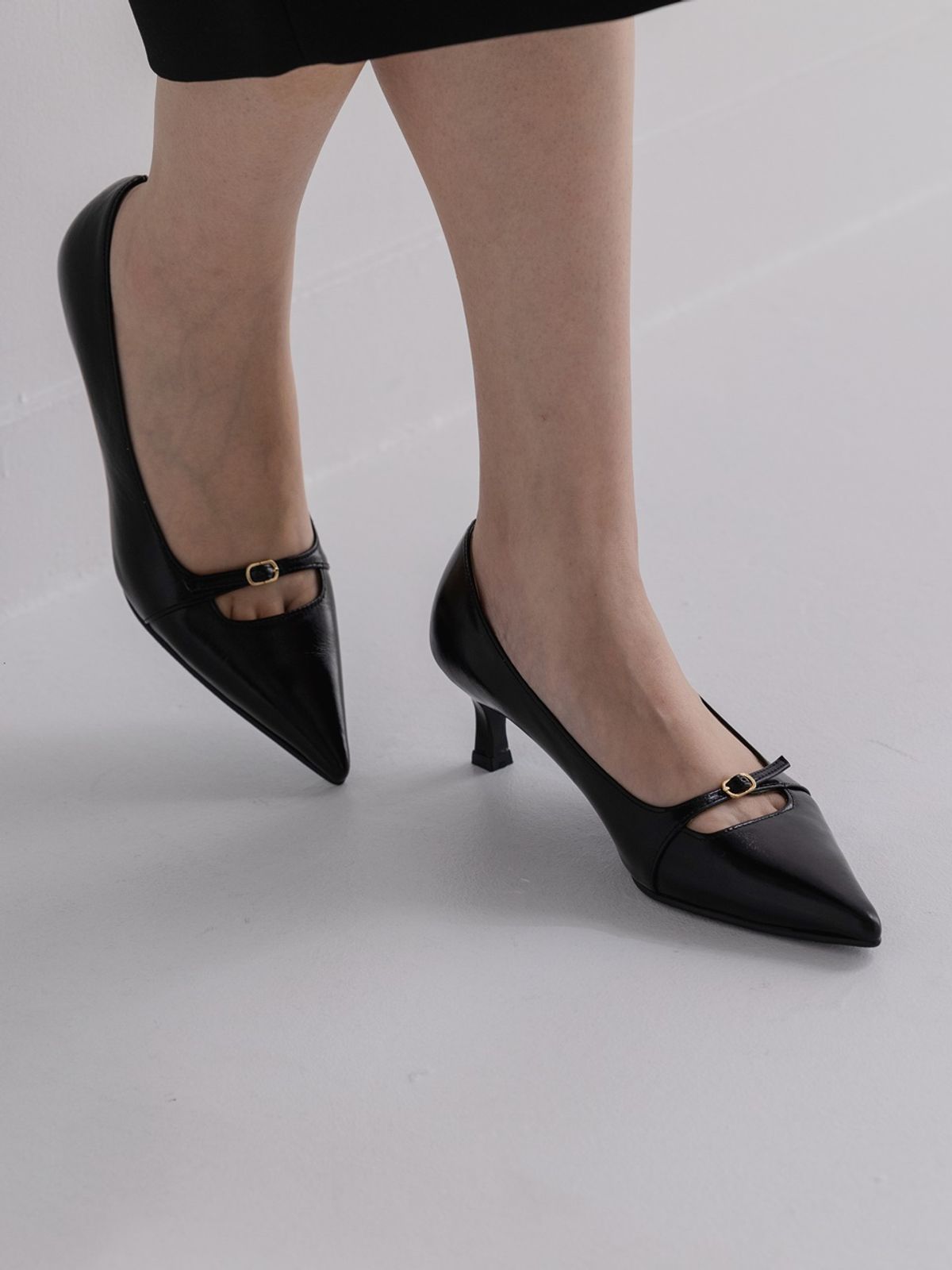 쥬다르(JEU DART) jane gold pumps black
