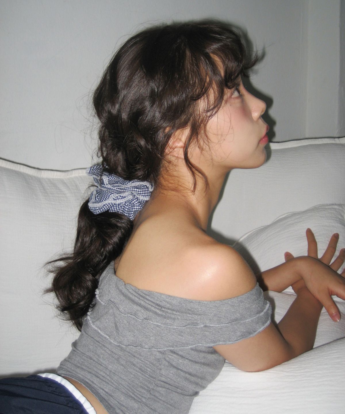 잇더즌매터(IT DOESN'T MATTER) Ruffle Check Scrunchie (Navy)