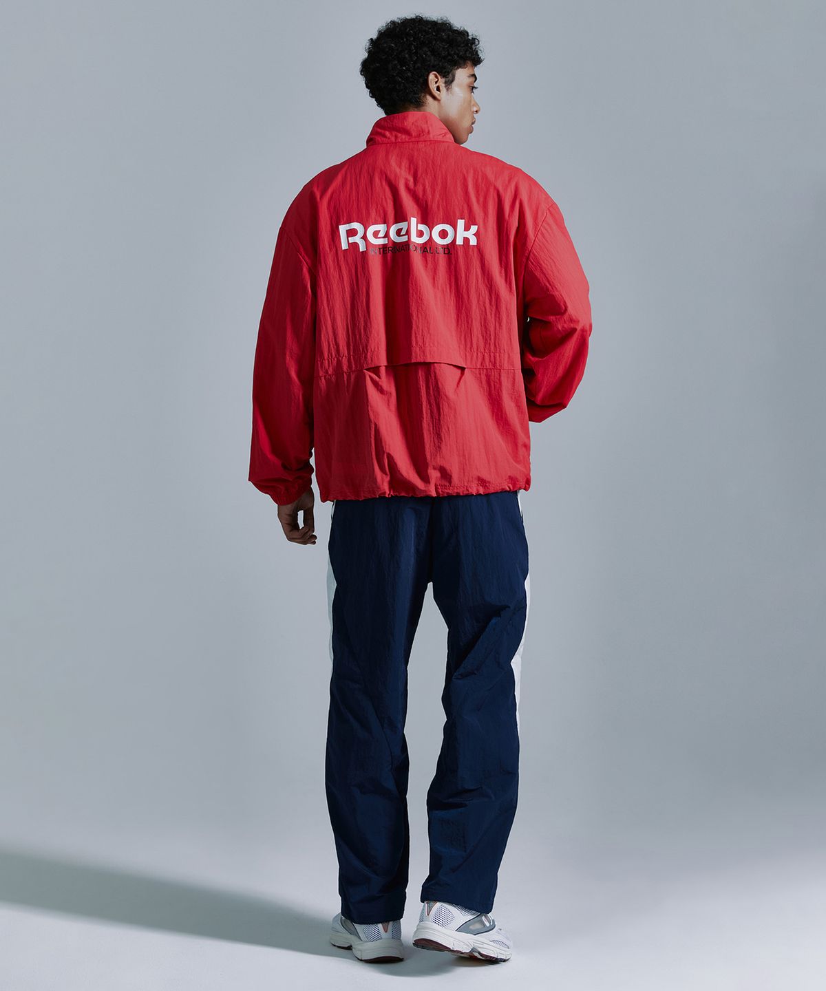 리복(REEBOK) 에센셜 윈드 브레이커 - 레드