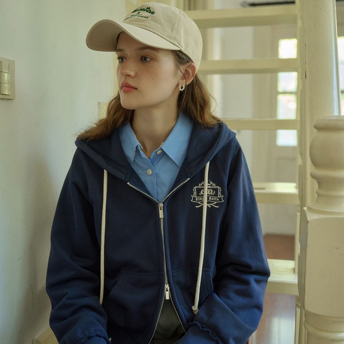 심플레트로(SIMPLE RETRO) SR_Simpleretro embroidered hood zipup