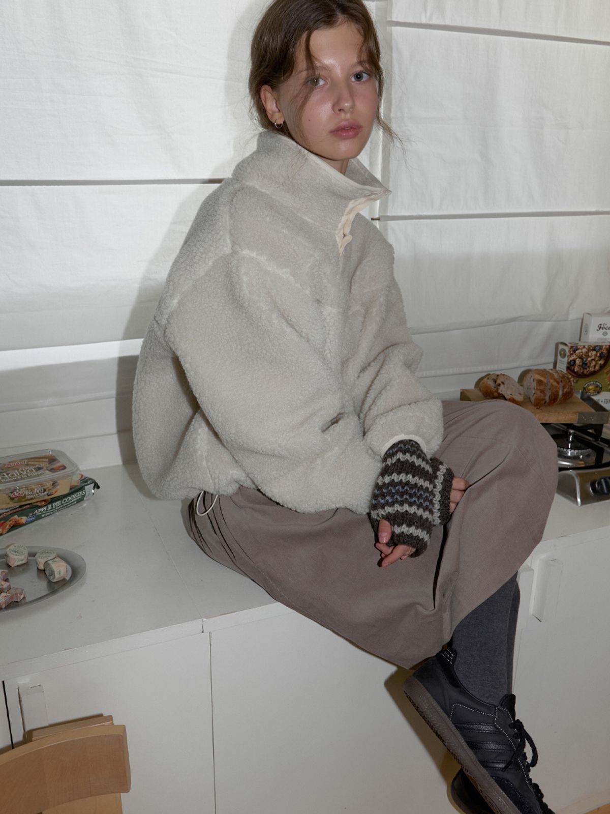 더미튼(THEMITTEN) Lobed fleece pullover (cream)