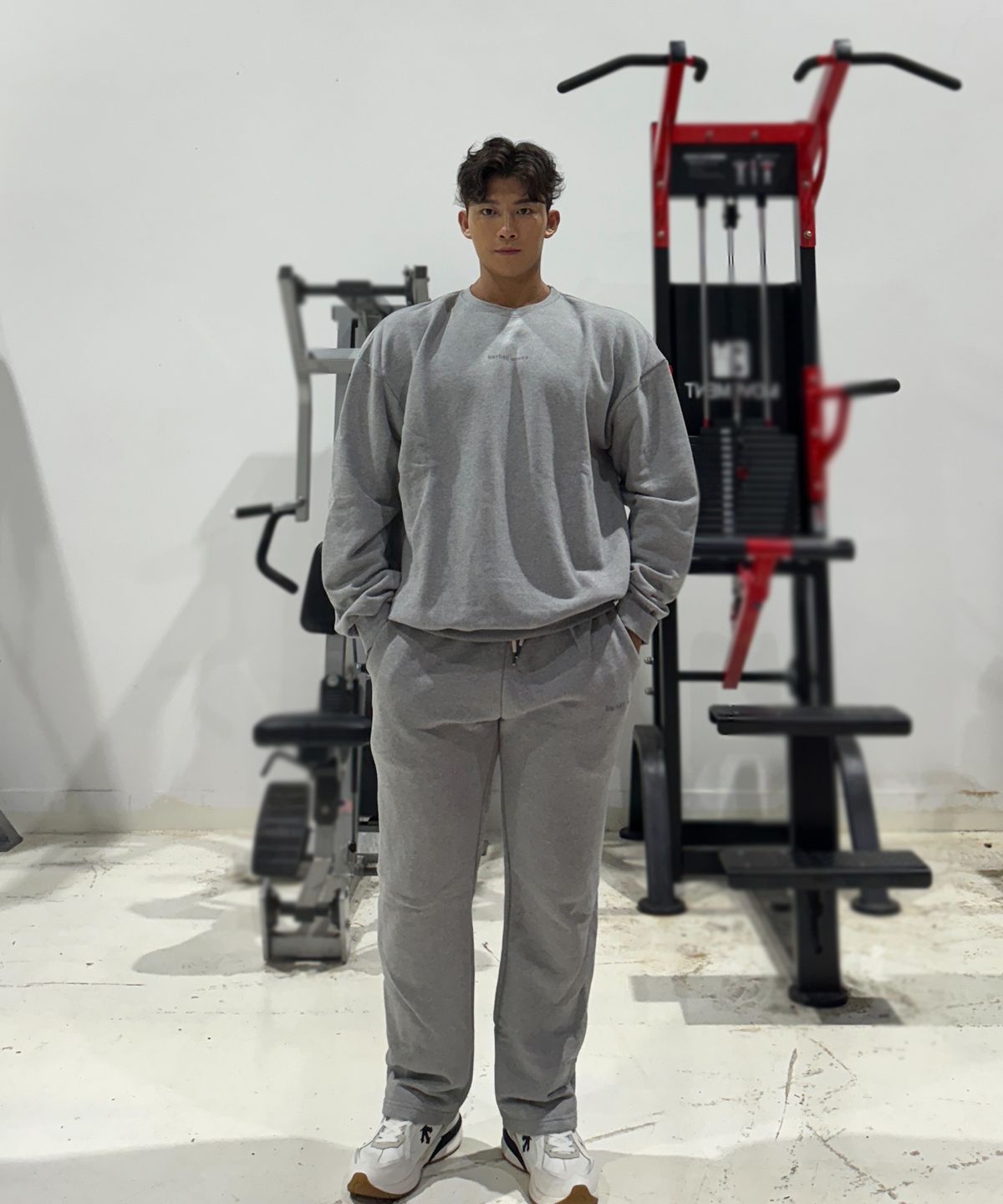 바벨웍스(BARBELLWORKS) 오리지널 트레이닝 맨투맨 +바지세트