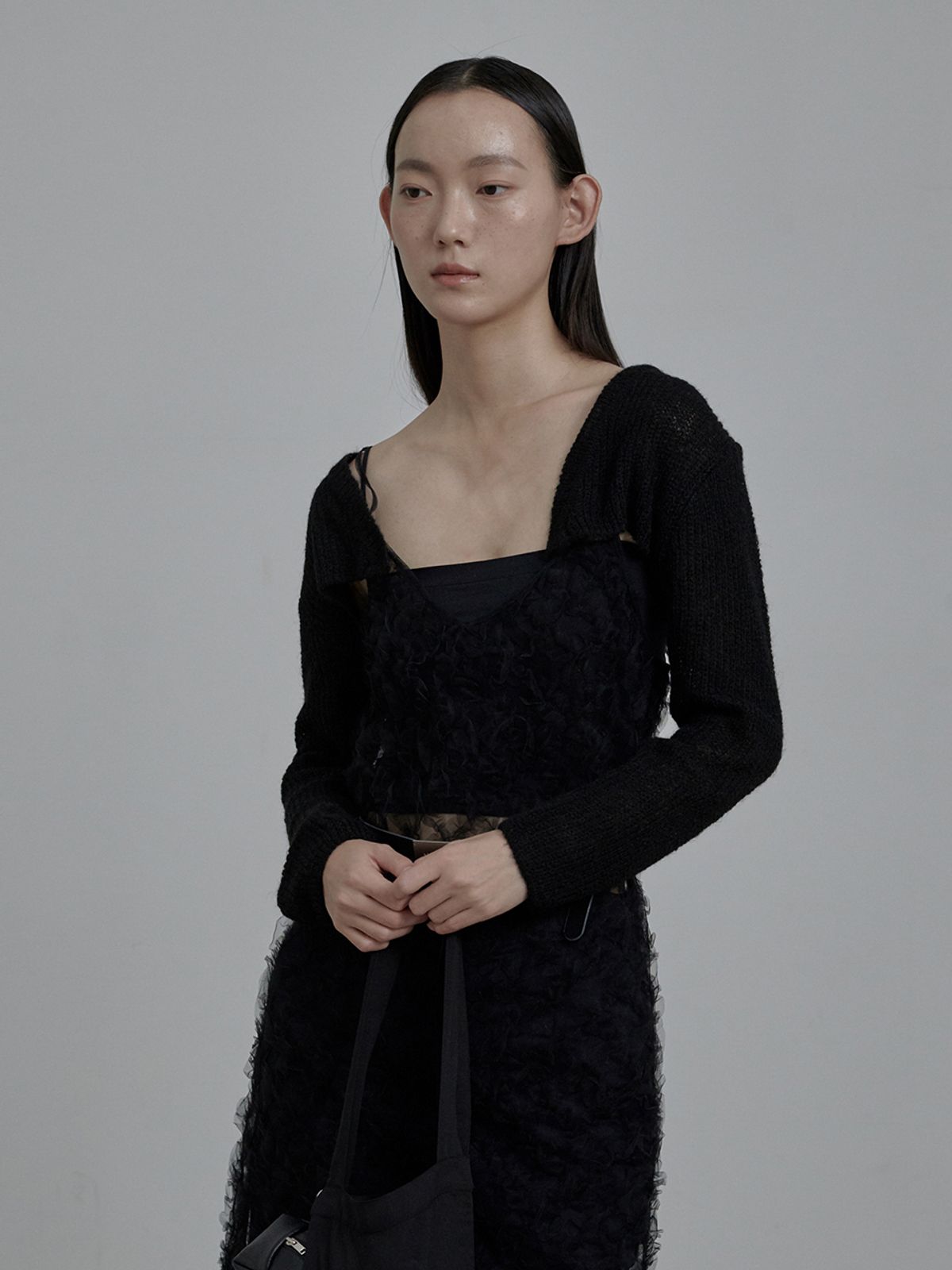 마우솔레움(MAU SOLEUM) Lueur Knit Cropped Cardigan - Black