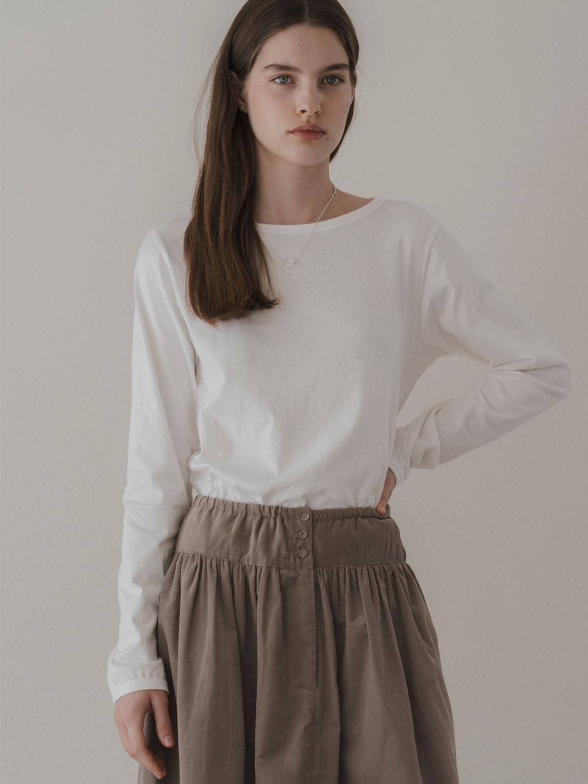 더미튼(THEMITTEN) Earl grey t-shirt (white)