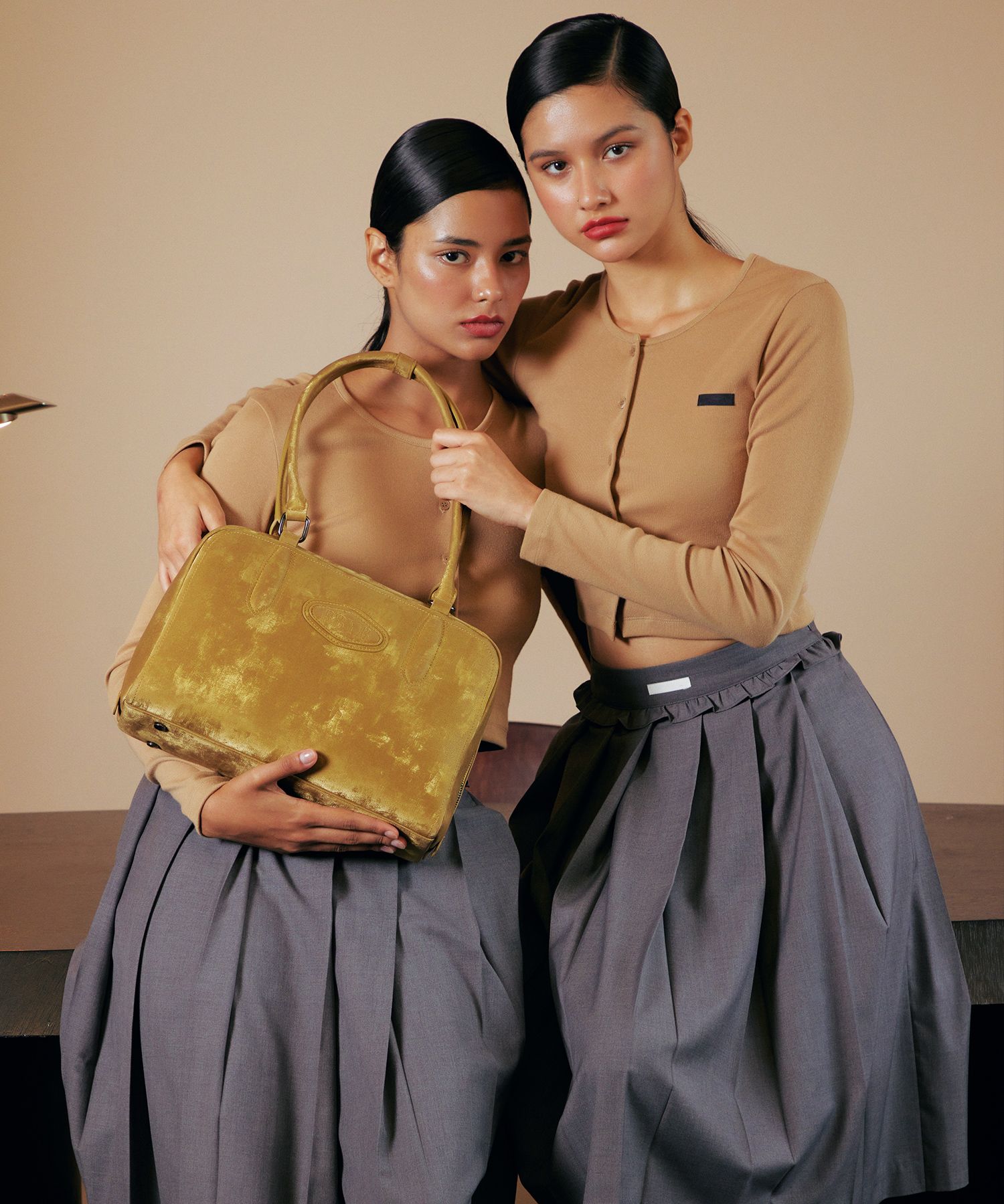 【BBYB】24FW★ Olive Suede Shoulder Bag MUSINSA | BBYB Olive Suede Shoulder Bag (Gold)