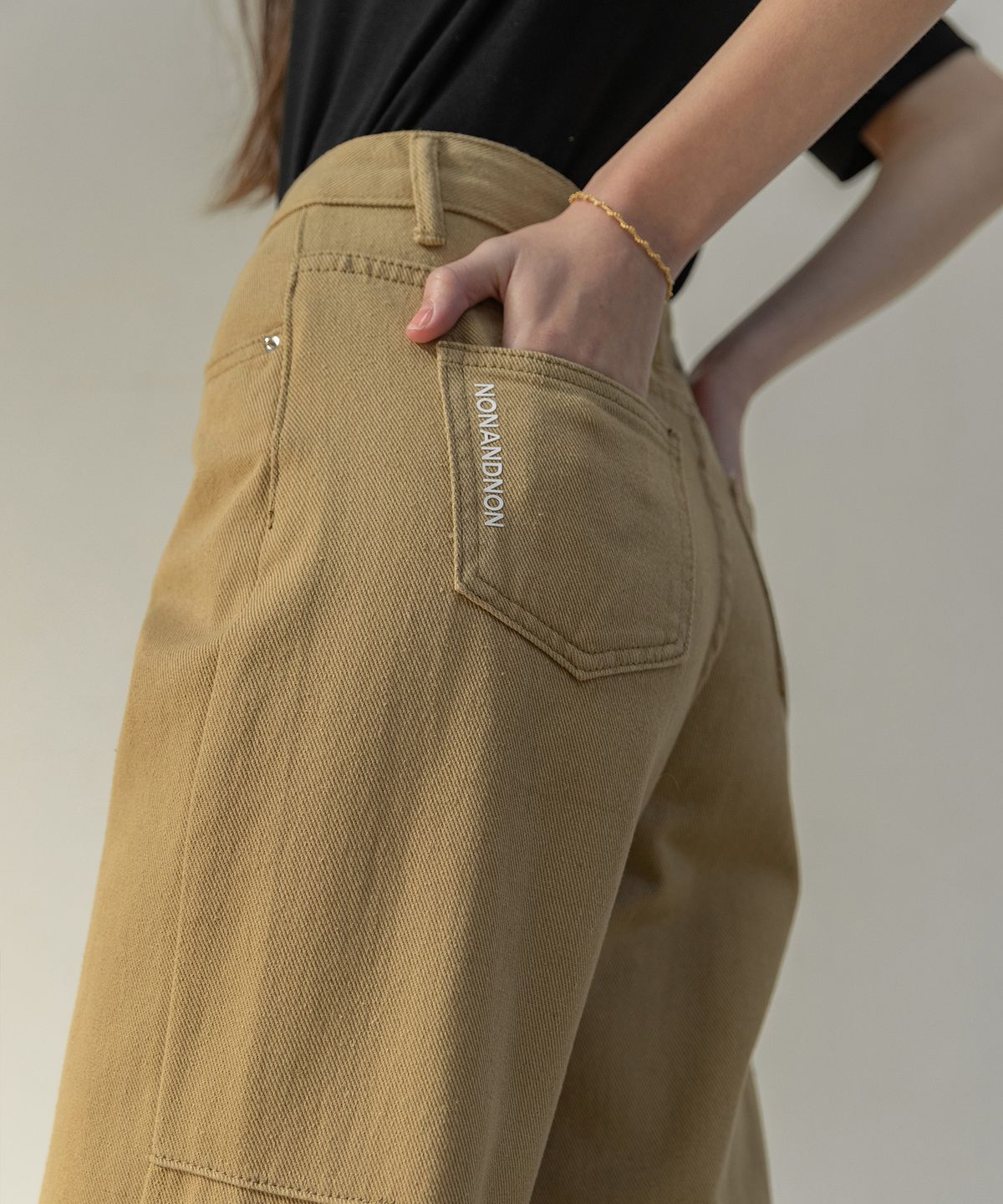 논앤논(NON AND NON) BARREL LEG COTTON PANTS_NFCP4120 (DEEP BEIGE)