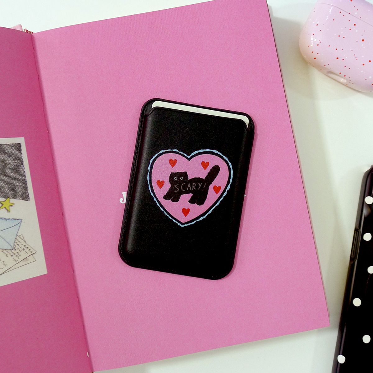 러브오낫(LOVE OR NOT) 맥세이프 카드지갑_Black-Pink Love-Scary Cat Magsafe Cardcase