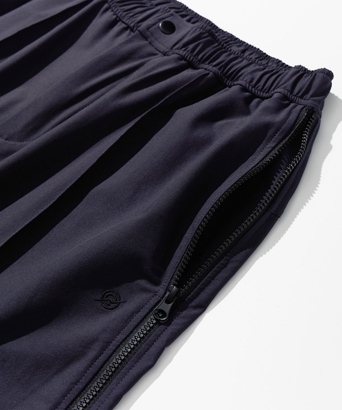칼라파타르(KALAPATTHAR) Nylon Span 4 Way Zip Pants - NAVY