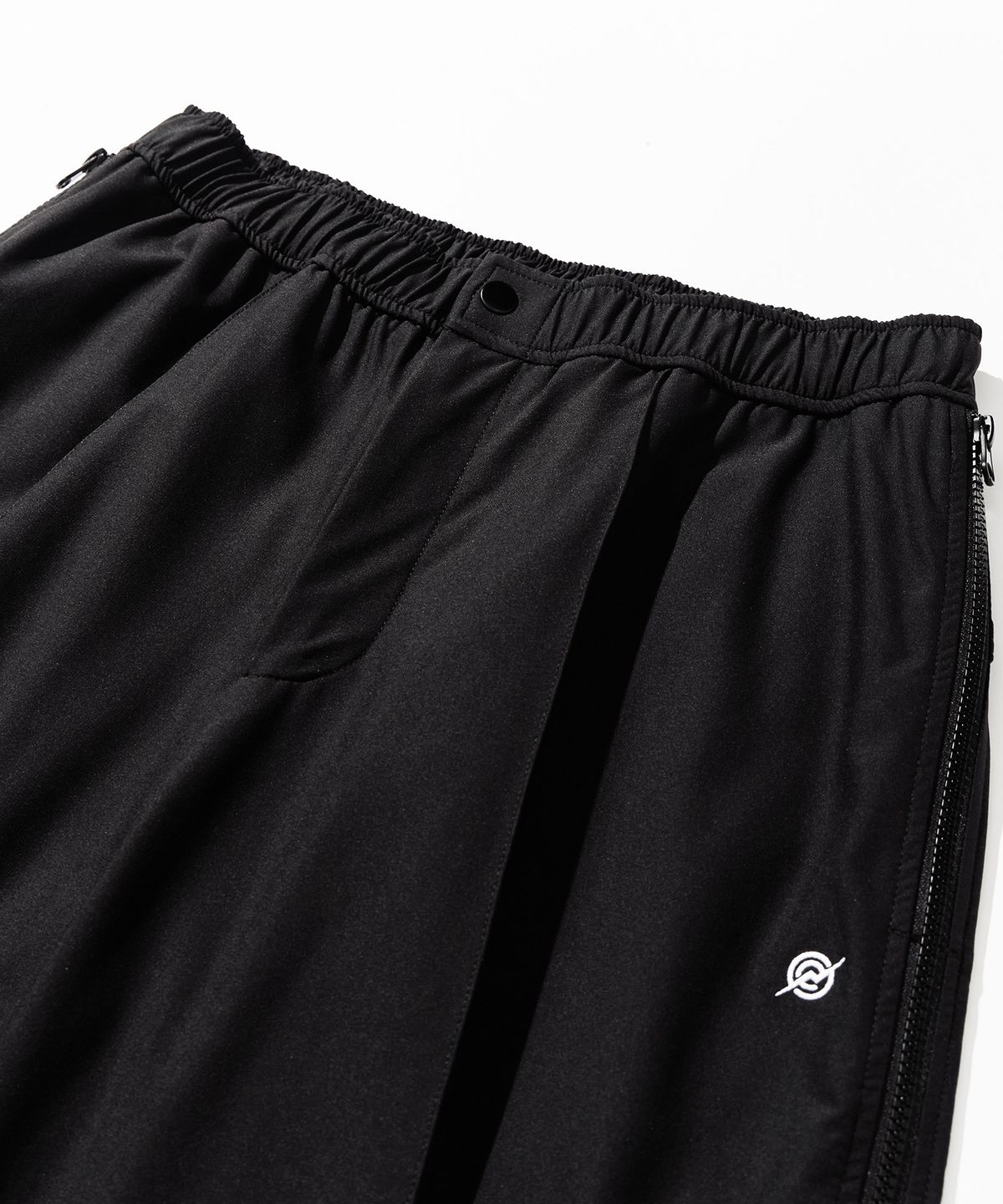 칼라파타르(KALAPATTHAR) Nylon Span 4 Way Zip Pants - BLACK