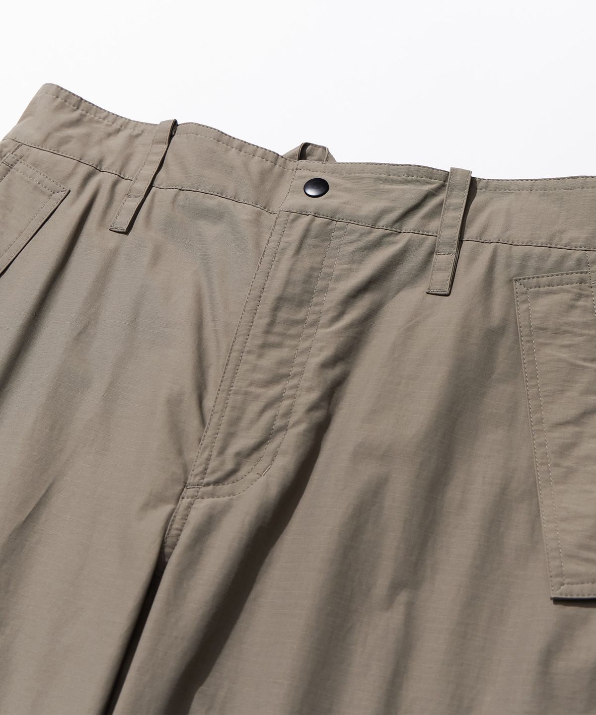 칼라파타르(KALAPATTHAR) Nylon RIB Ventilation Cargo Pants - BEIGE