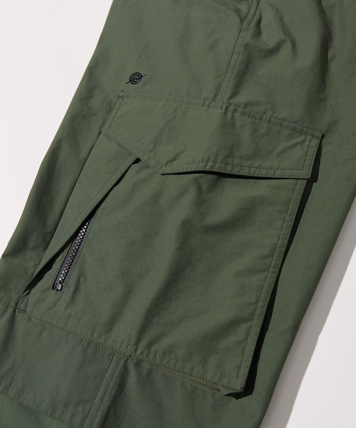 칼라파타르(KALAPATTHAR) Nylon RIB Ventilation Cargo Pants - KHAKI