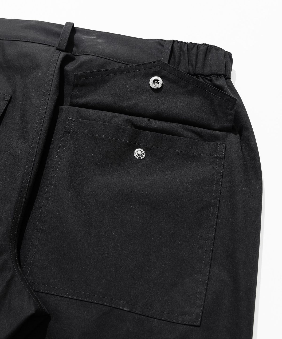 칼라파타르(KALAPATTHAR) Poly Cotton Cargo Pants - BLACK