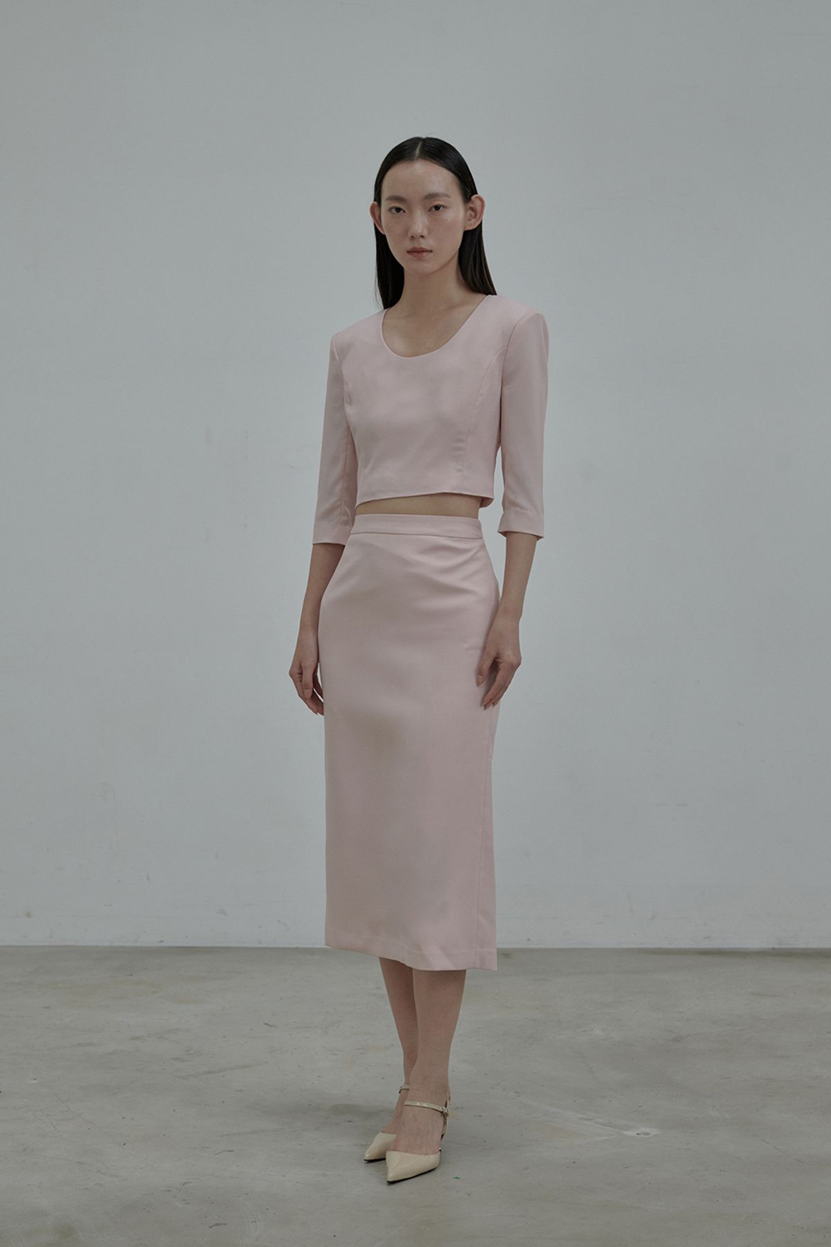 마우솔레움(MAU SOLEUM) Dominic Round Neck Blouse Top - Dusty Pink