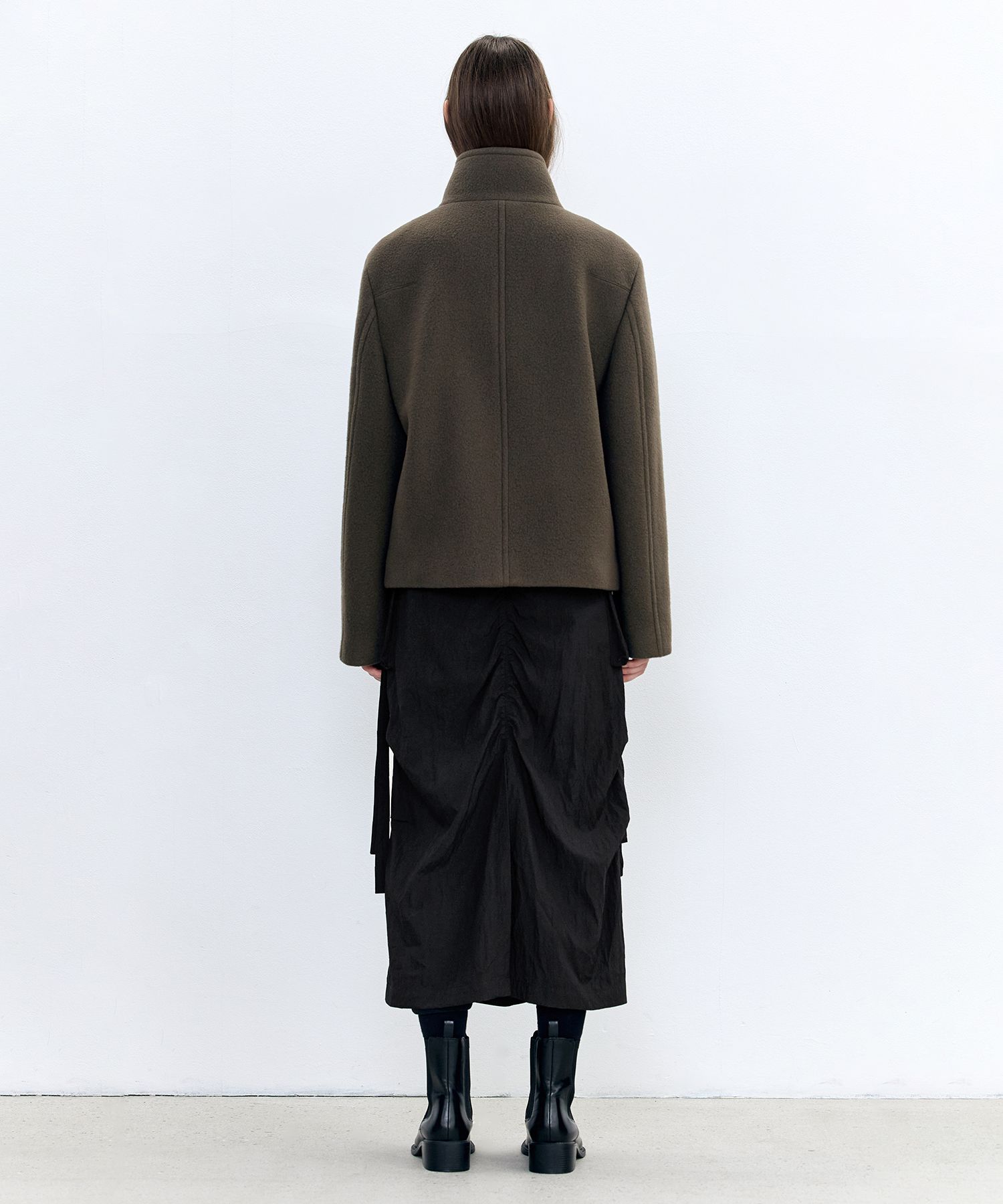 [INSILENCE] Minimal short coat /追跡付 MUSINSA公式 | INSILENCE WOMEN Minimal Short Coat BROWN