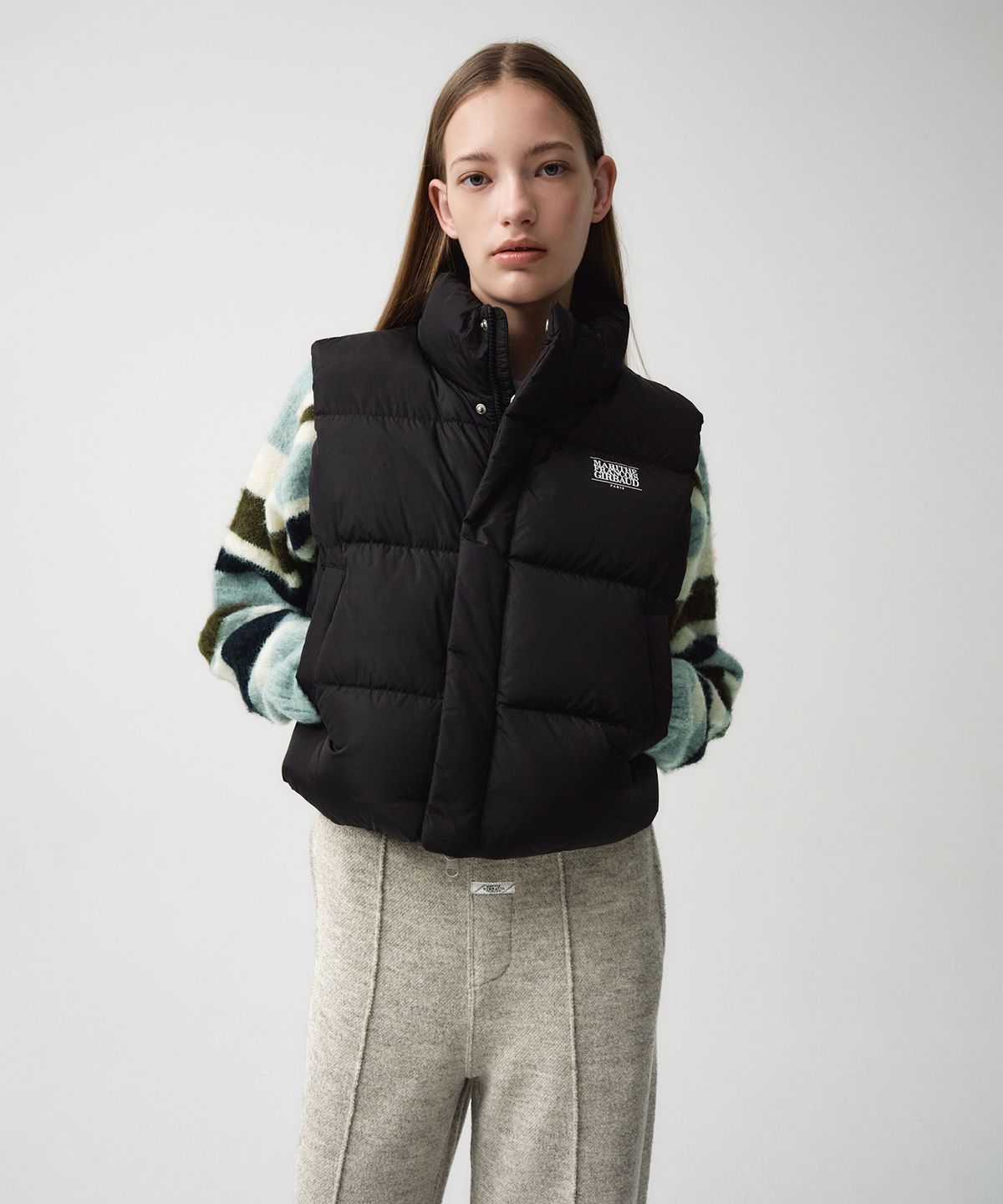 마리떼 프랑소와 저버(MARITHÉ + FRANҪOIS GIRBAUD) W CLASSIC LOGO DUCK DOWN CROP VEST black