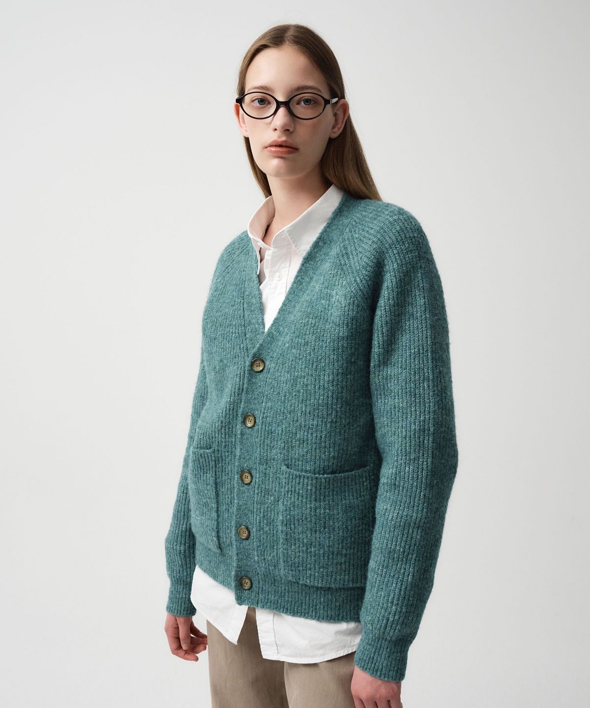 마리떼 프랑소와 저버(MARITHÉ + FRANҪOIS GIRBAUD) HAIRY OVERFIT V NECK CARDIGAN mint