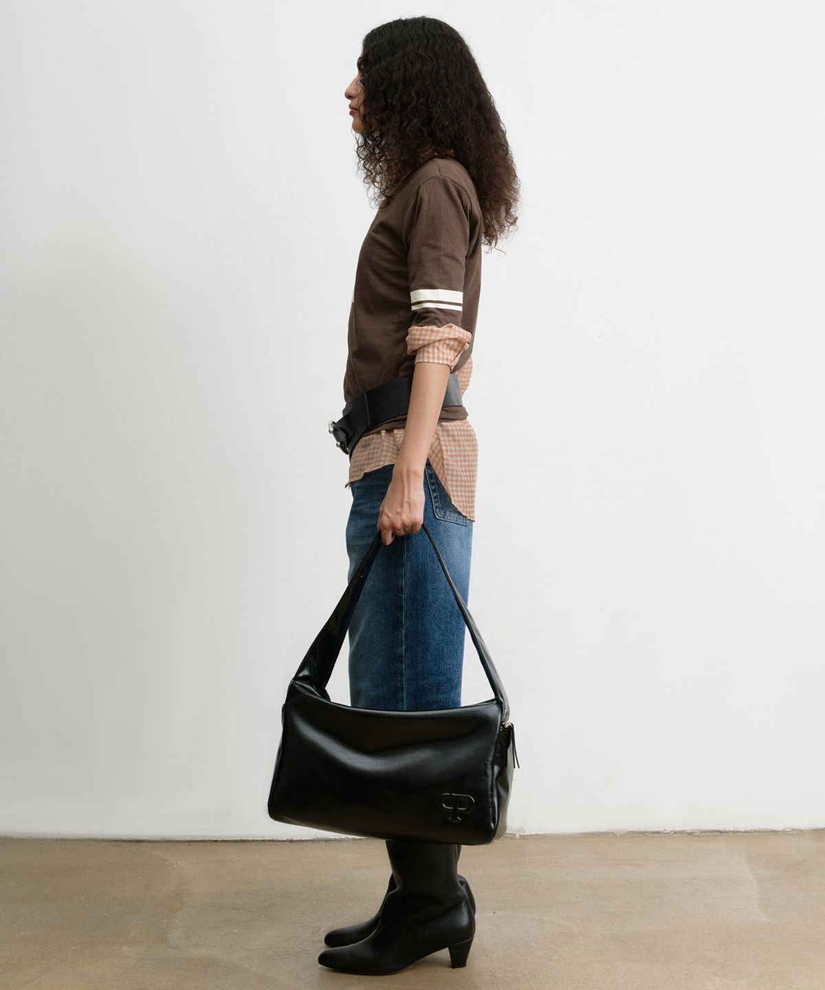 크리스틴프로젝트(CHRISTINE PROJECT) STUD BULKY BAG(BLACK PEPPER)