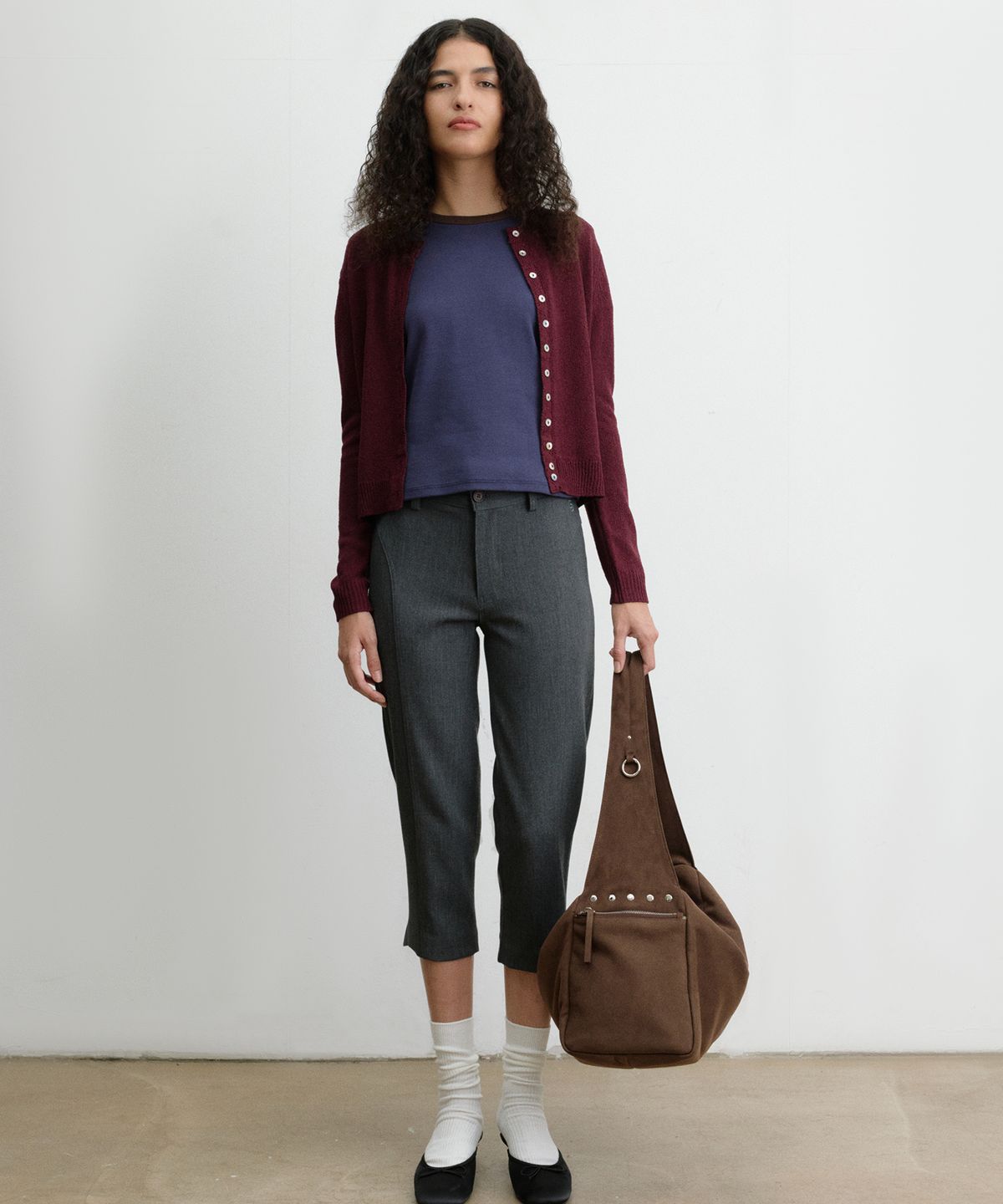 크리스틴프로젝트(CHRISTINE PROJECT) STUD SUEDE BULKY BAG(BROWNIE)