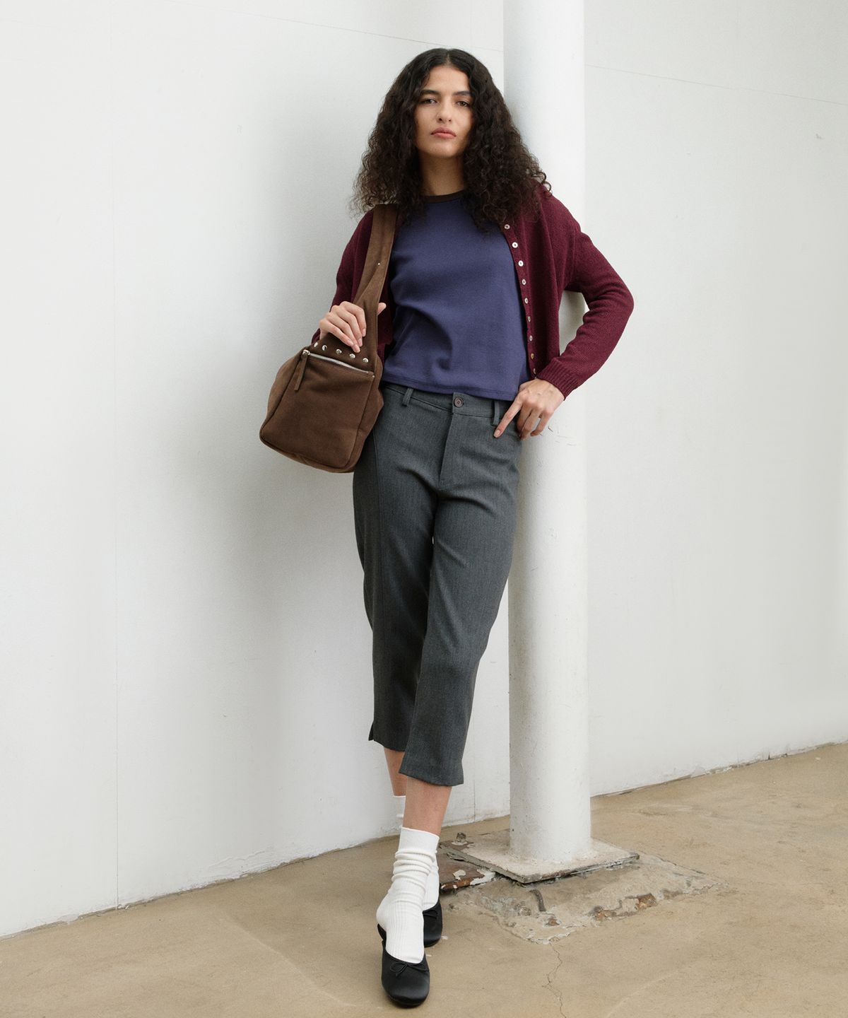 크리스틴프로젝트(CHRISTINE PROJECT) STUD SUEDE BULKY BAG(BROWNIE)